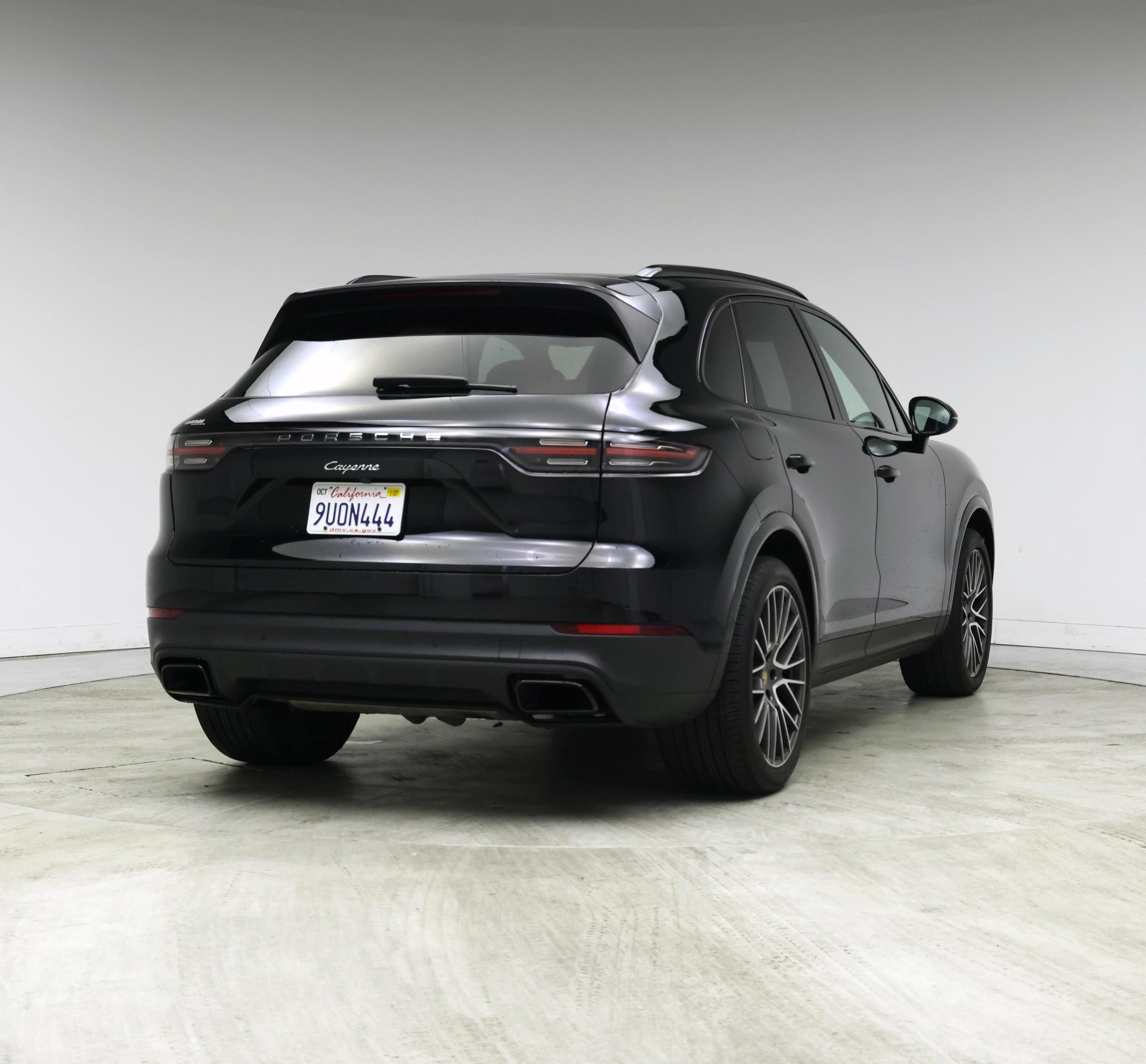 Thumbnail: 2021 Porsche Cayenne - 8