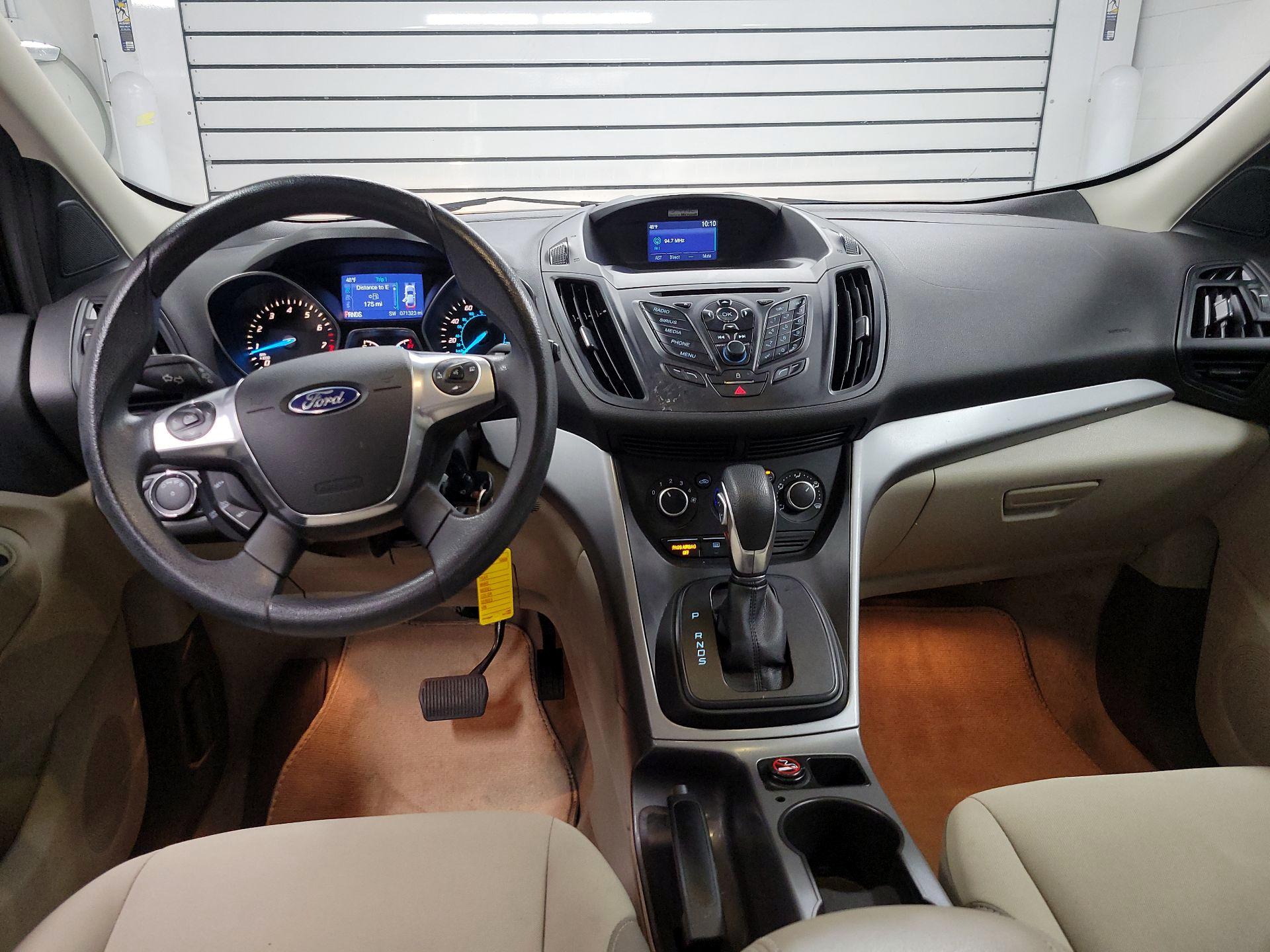 Thumbnail: 2015 Ford Escape - 9