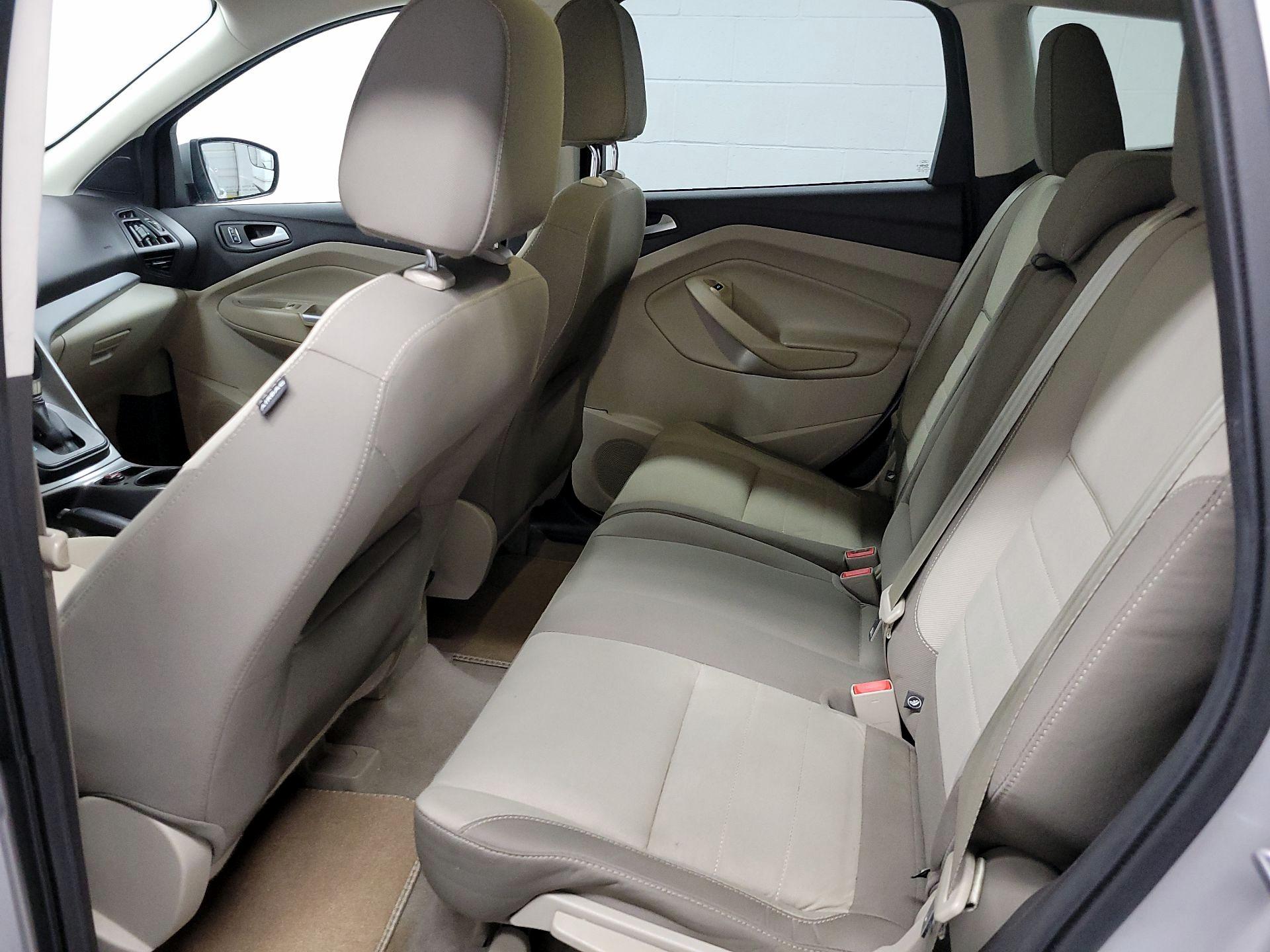 Thumbnail: 2015 Ford Escape - 17