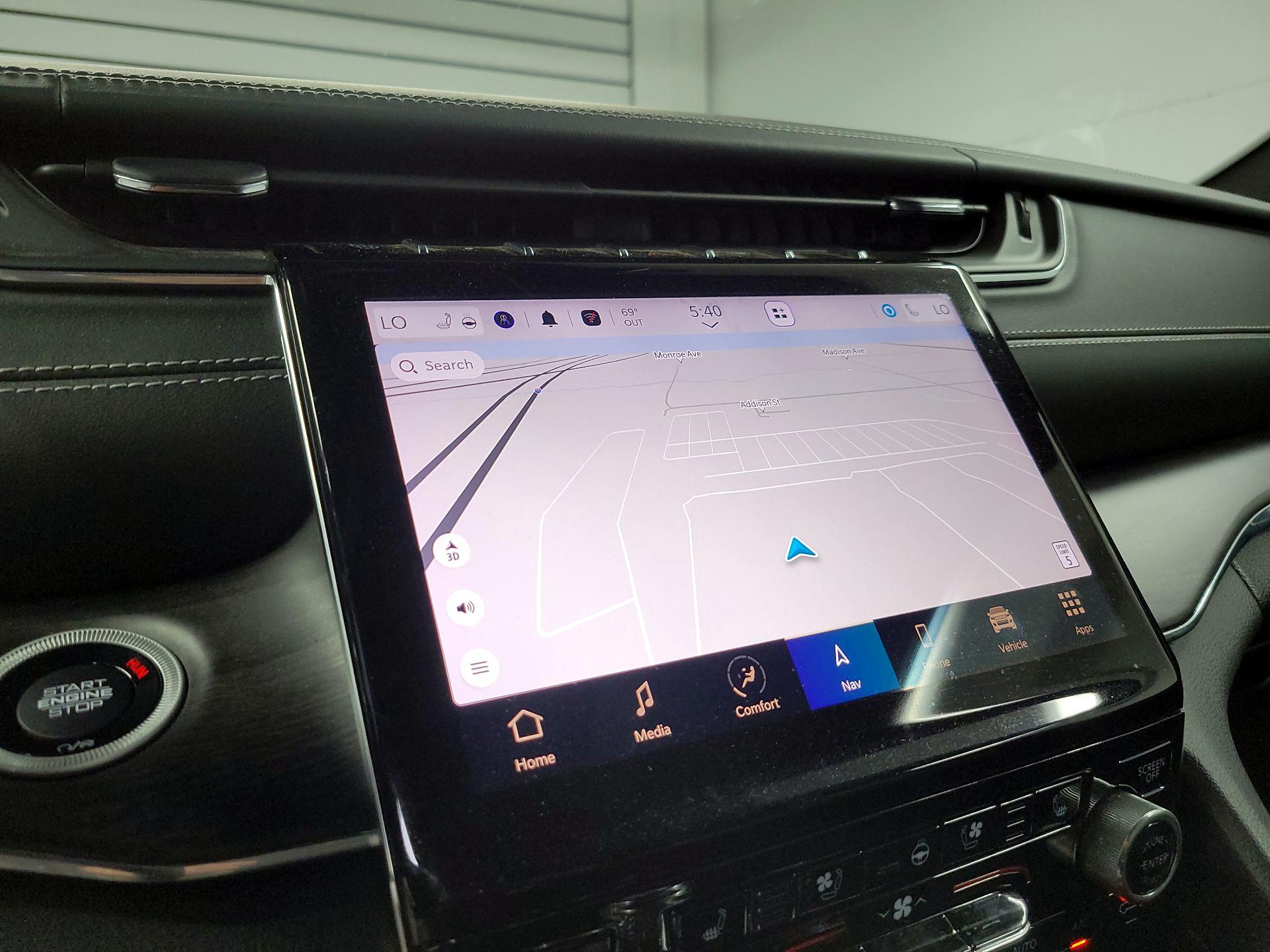 Thumbnail: 2023 Jeep Grand Cherokee - 14