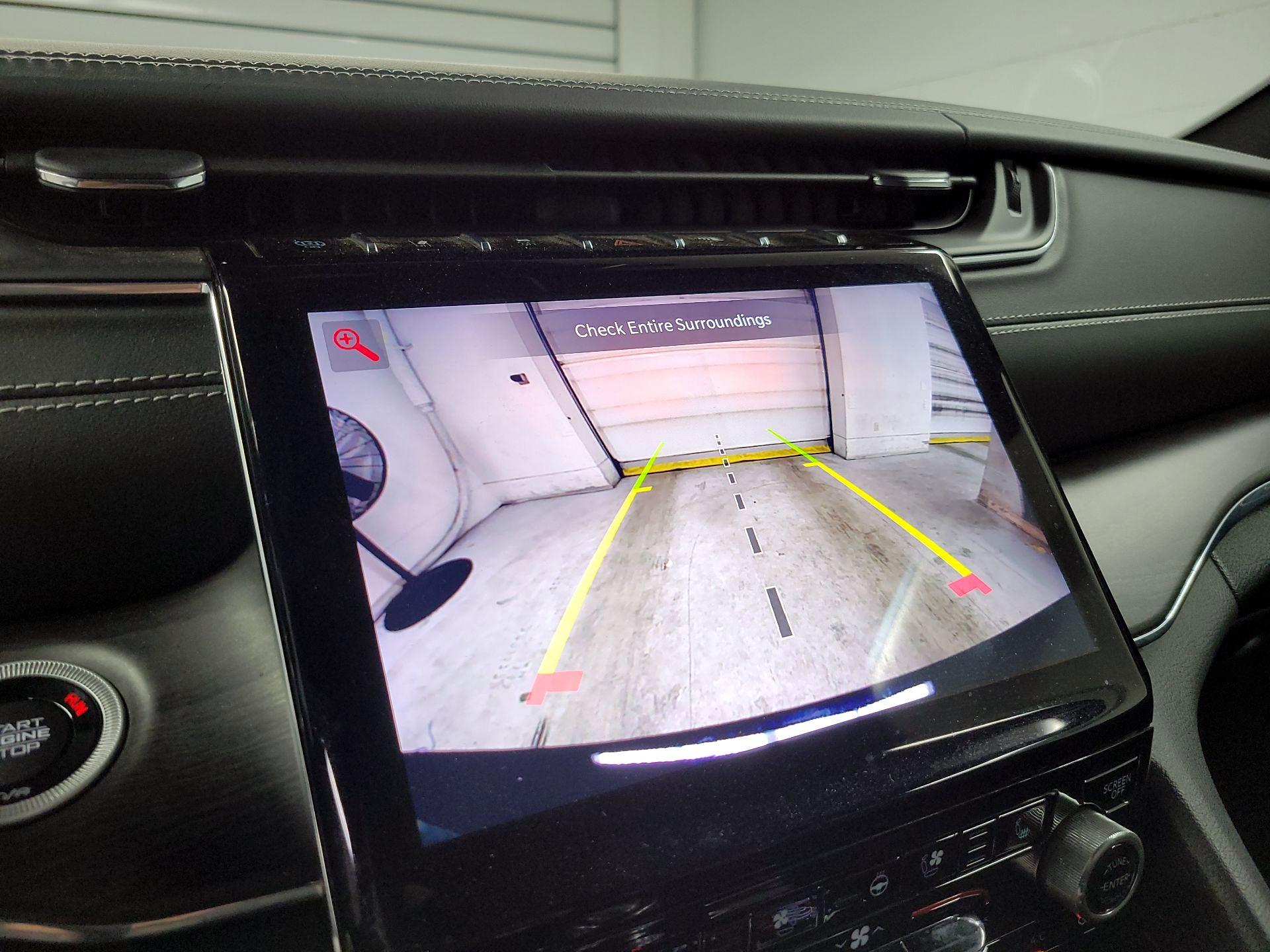 Thumbnail: 2023 Jeep Grand Cherokee - 15