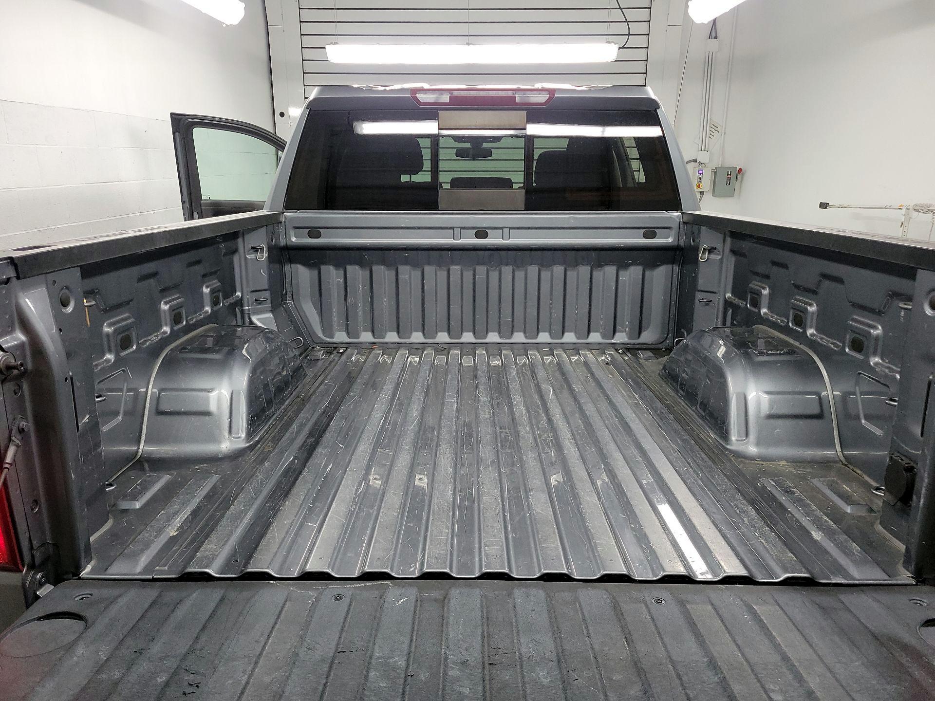 Thumbnail: 2019 Chevrolet Silverado 1500 - 20