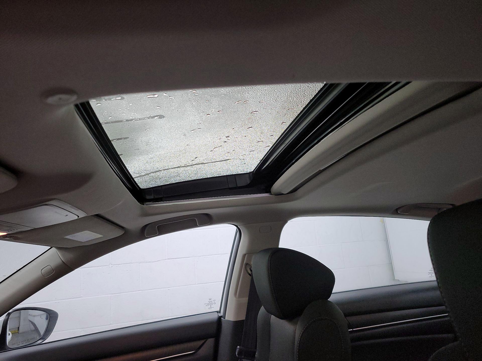 Thumbnail: 2018 Honda Accord - 19