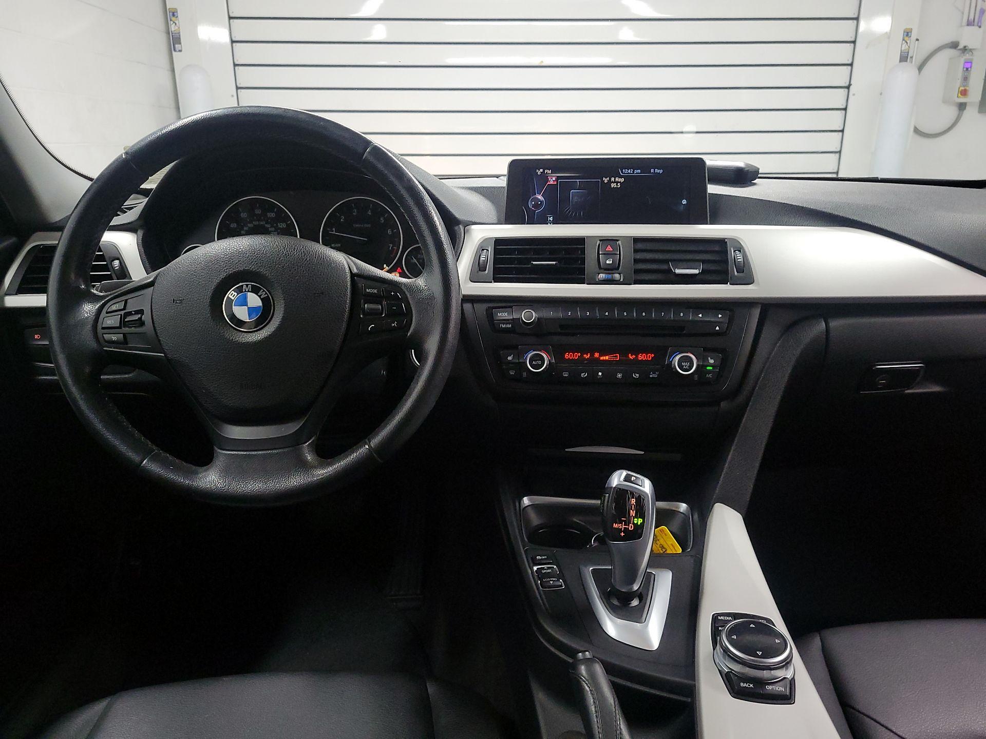 Thumbnail: 2014 BMW 3 Series - 9