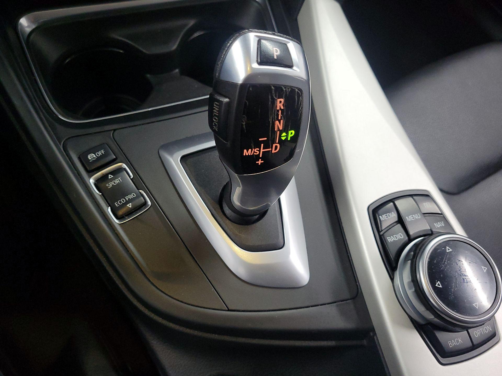 Thumbnail: 2014 BMW 3 Series - 16