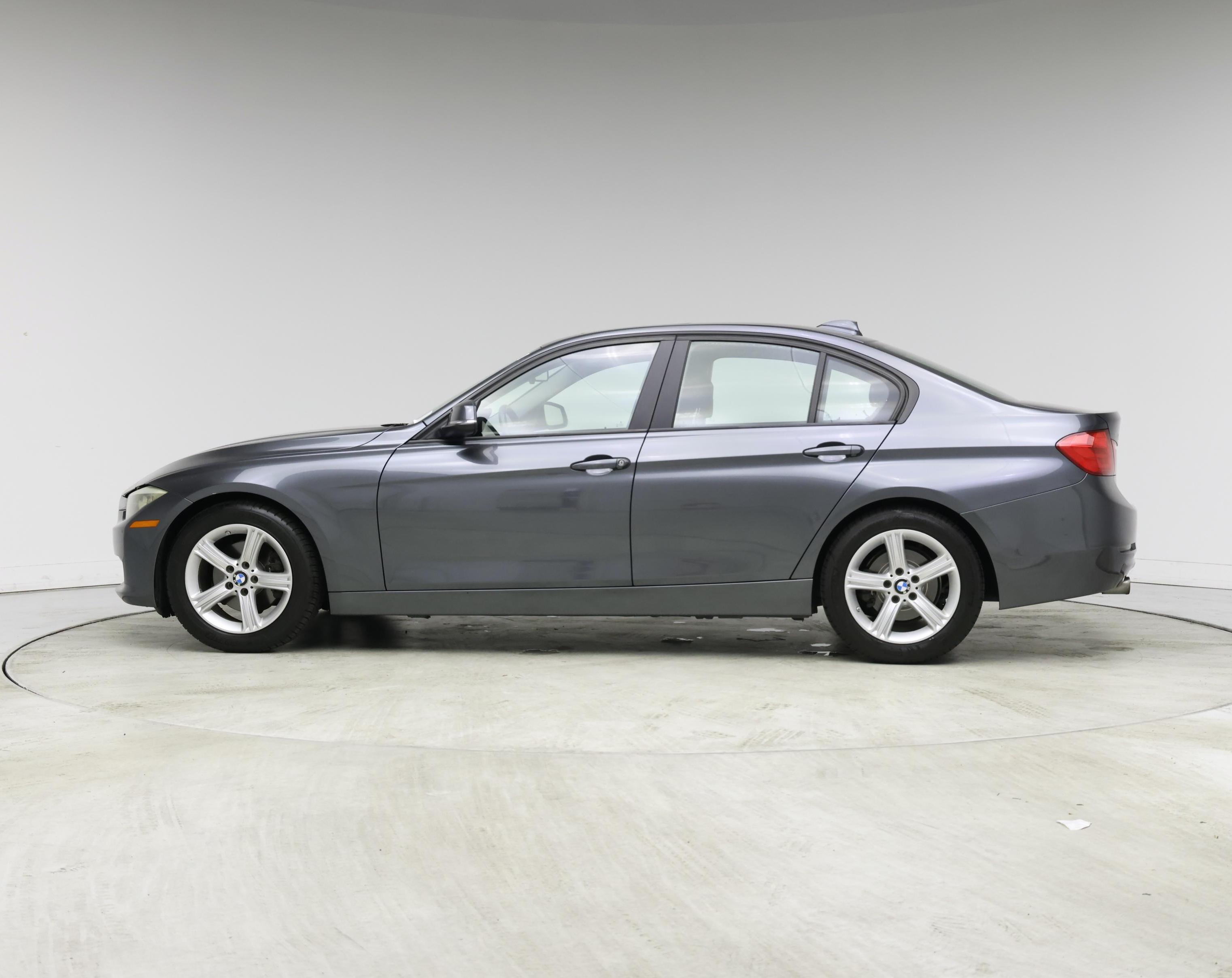Thumbnail: 2014 BMW 3 Series - 3