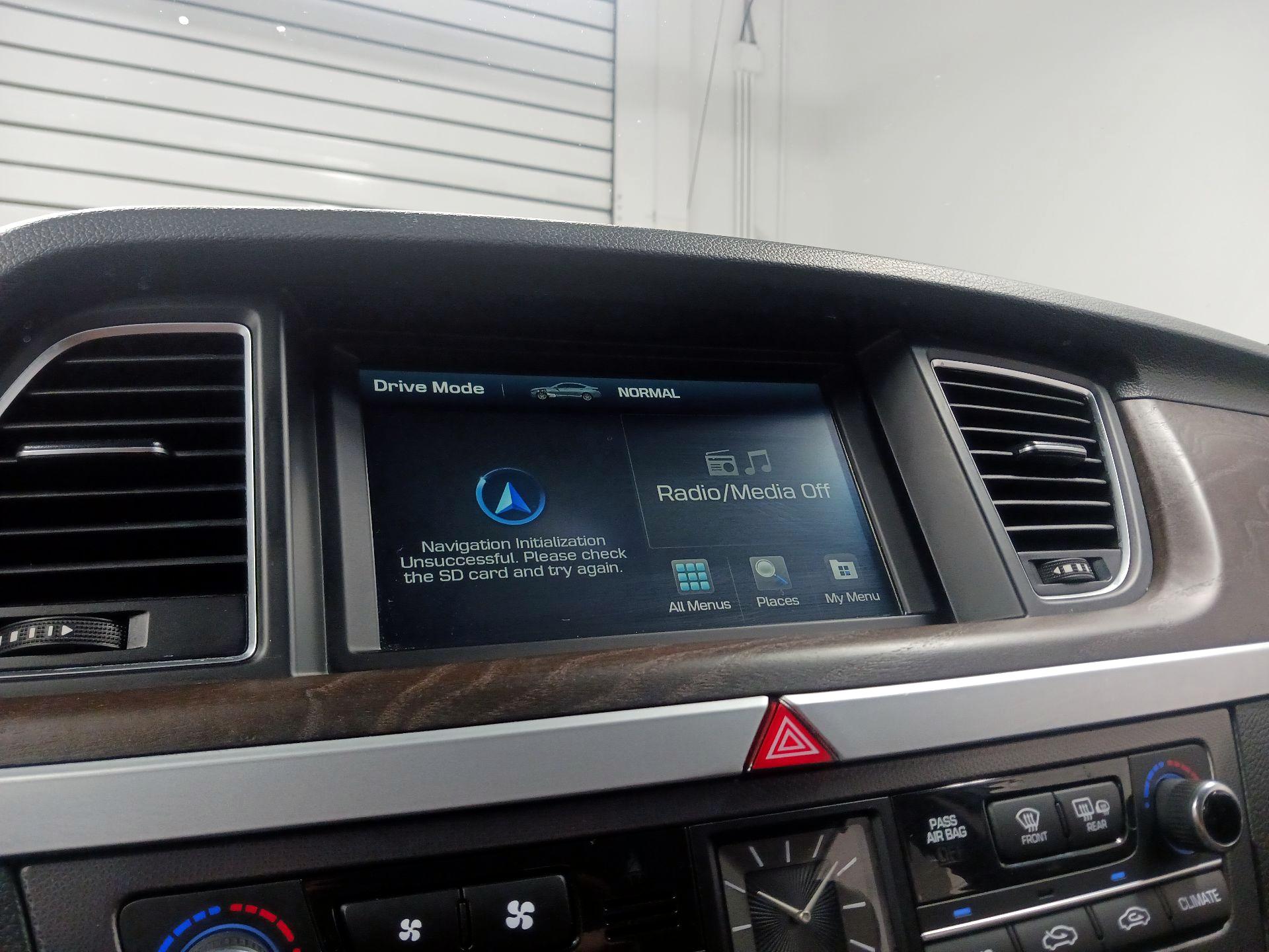 Thumbnail: 2015 Hyundai Genesis - 13