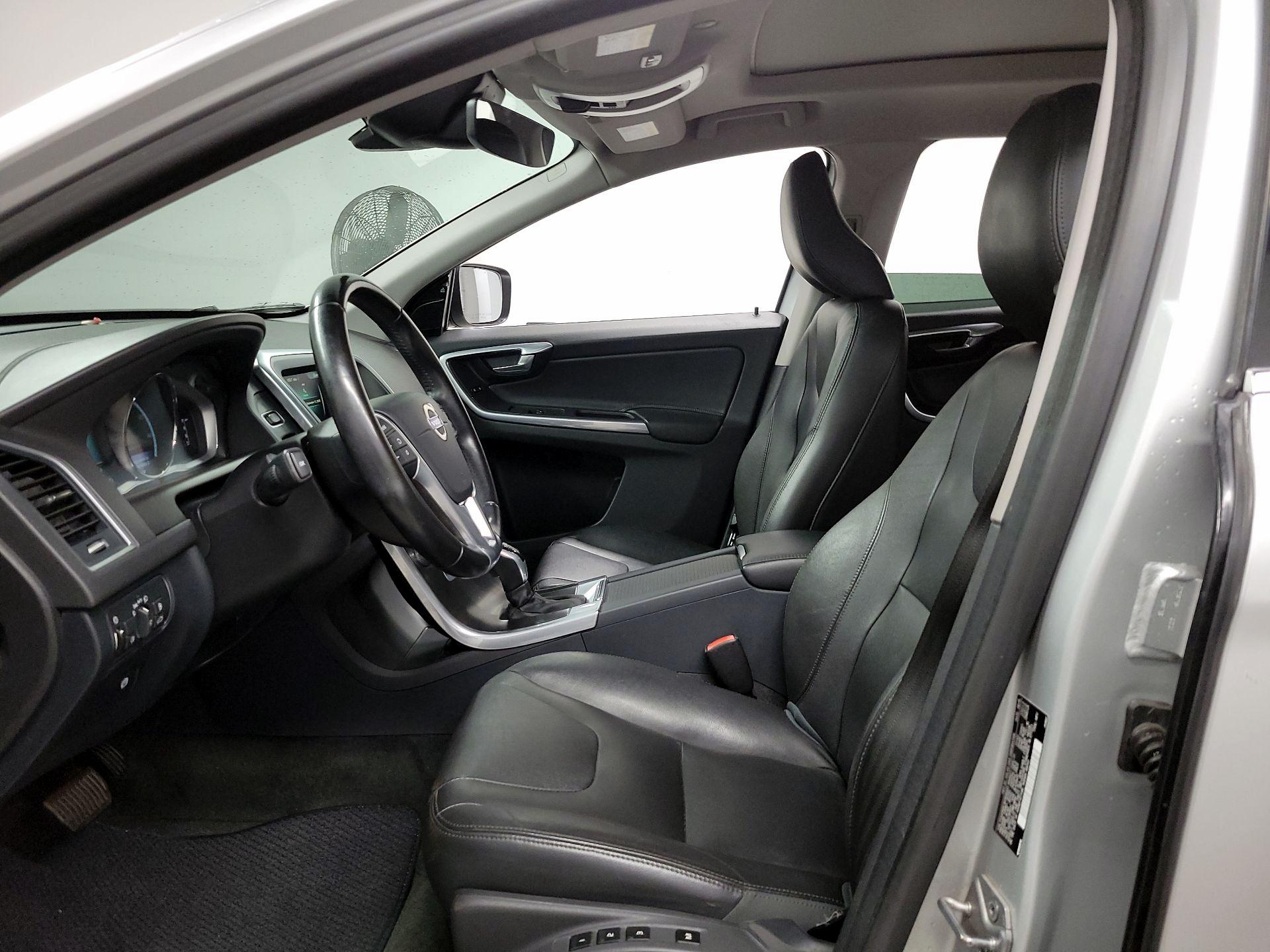 Thumbnail: 2016 Volvo XC60 - 11