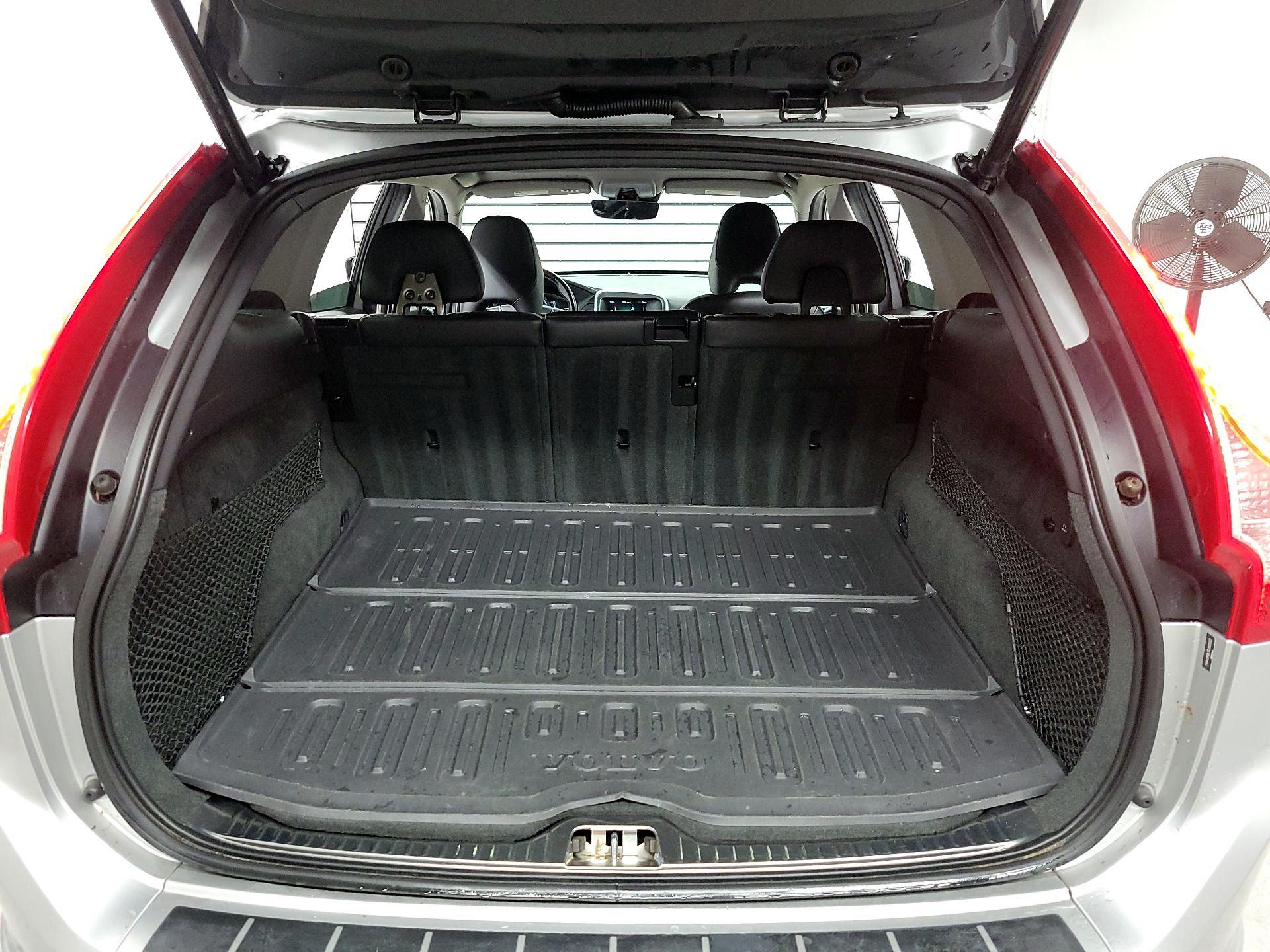 Thumbnail: 2016 Volvo XC60 - 18