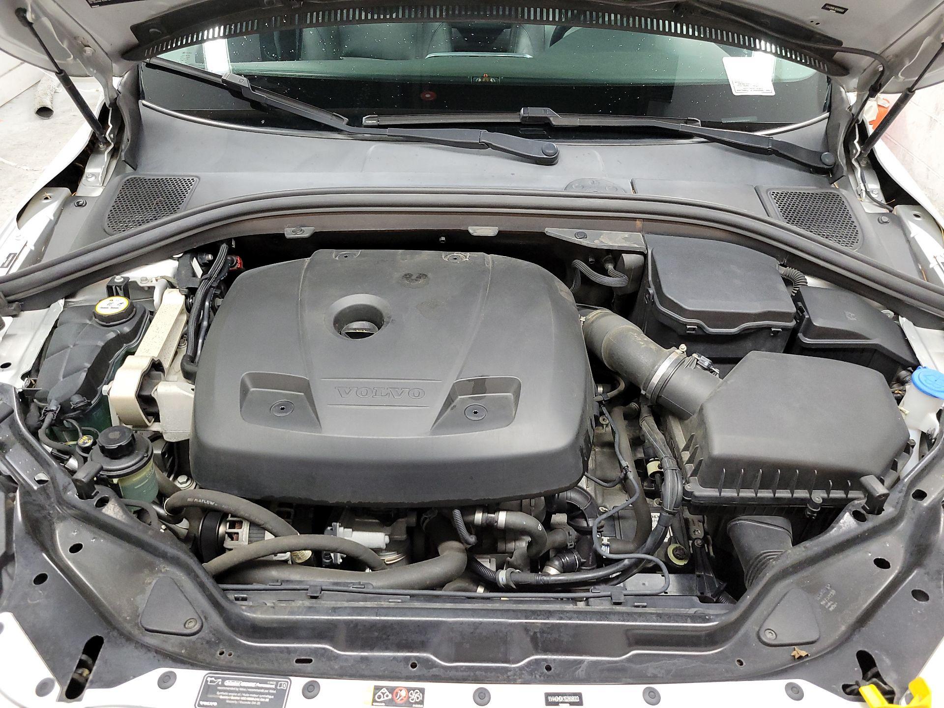 Thumbnail: 2016 Volvo XC60 - 19