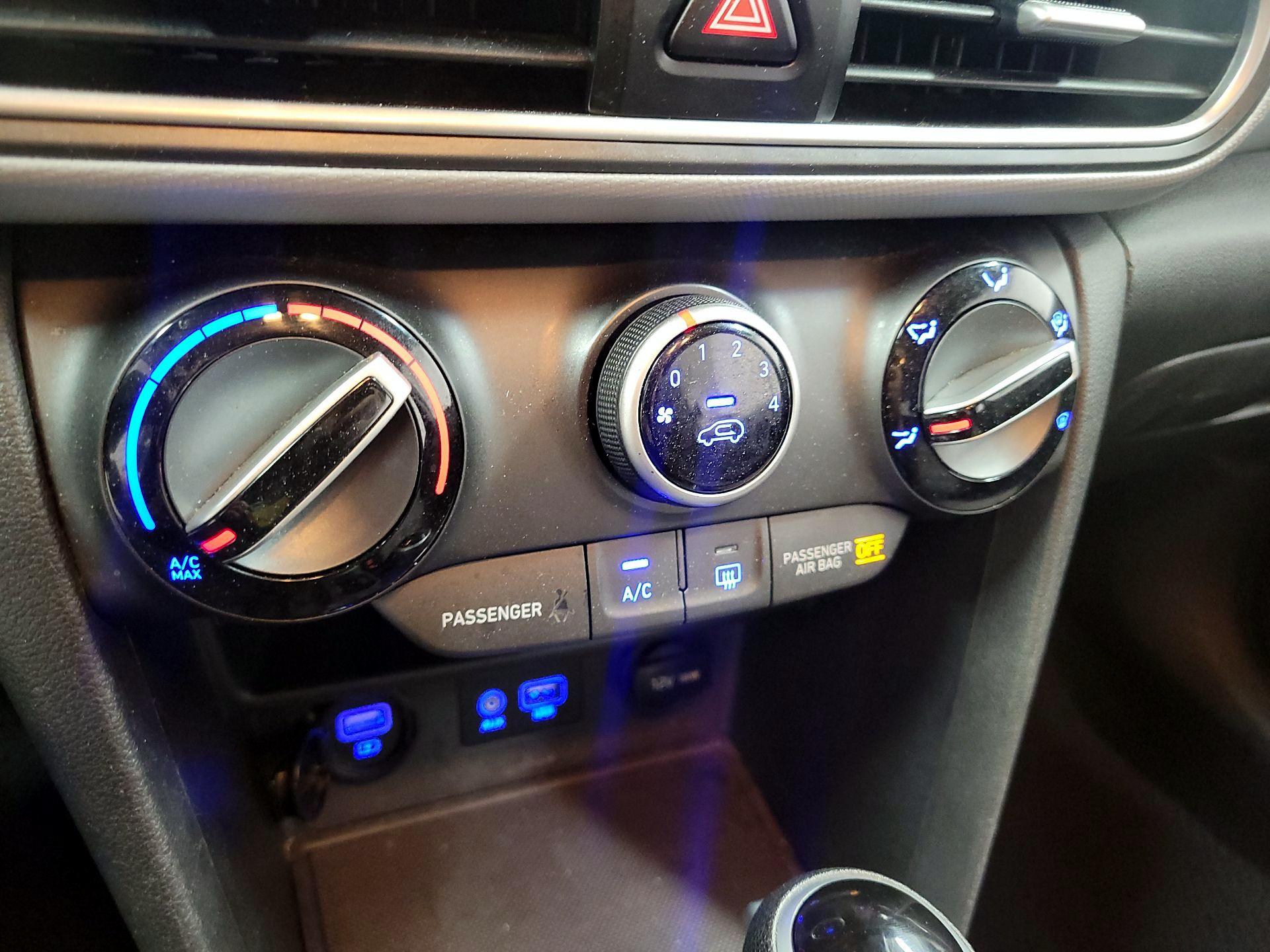 Thumbnail: 2021 Hyundai Kona - 15