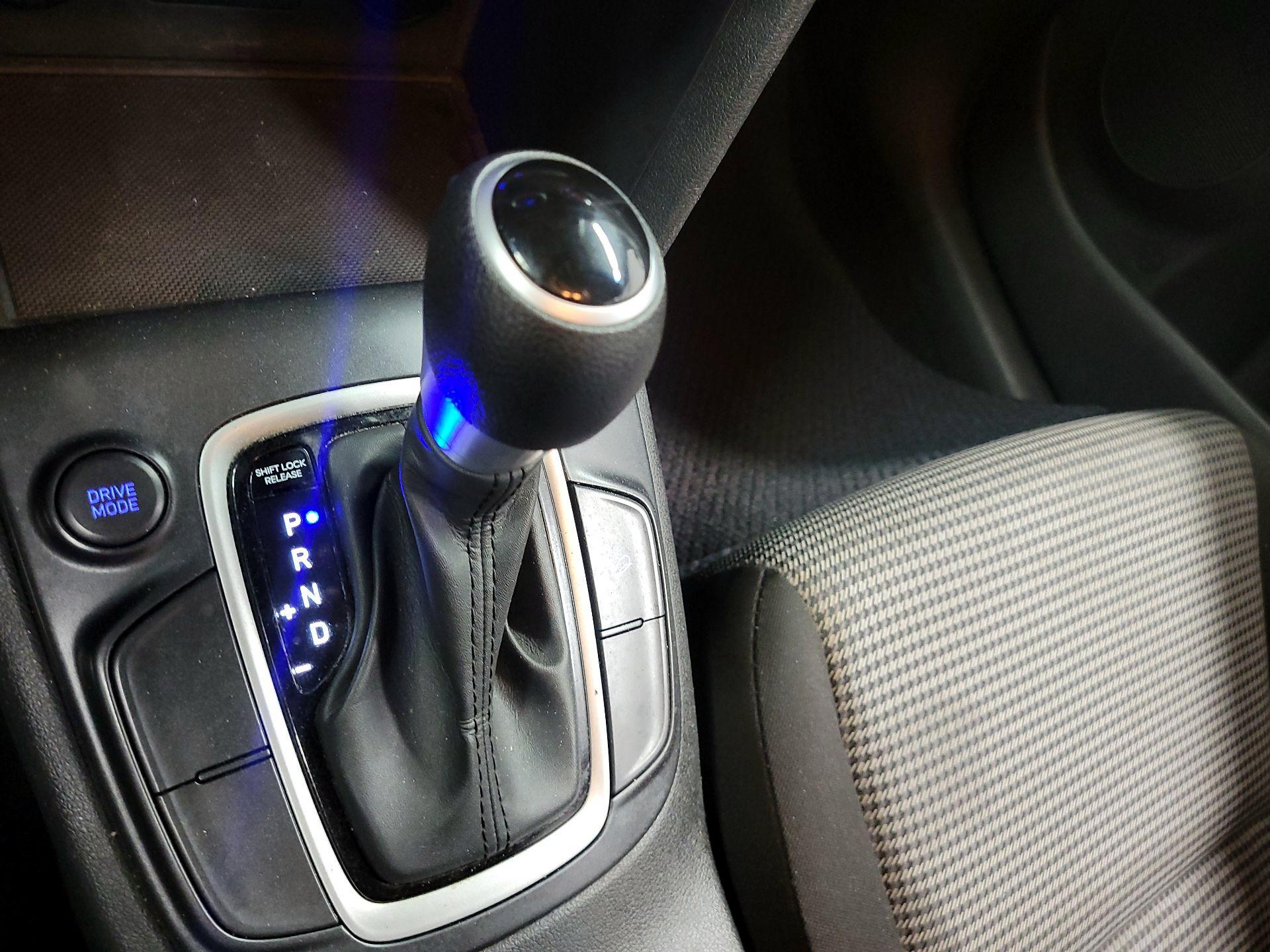 Thumbnail: 2021 Hyundai Kona - 16