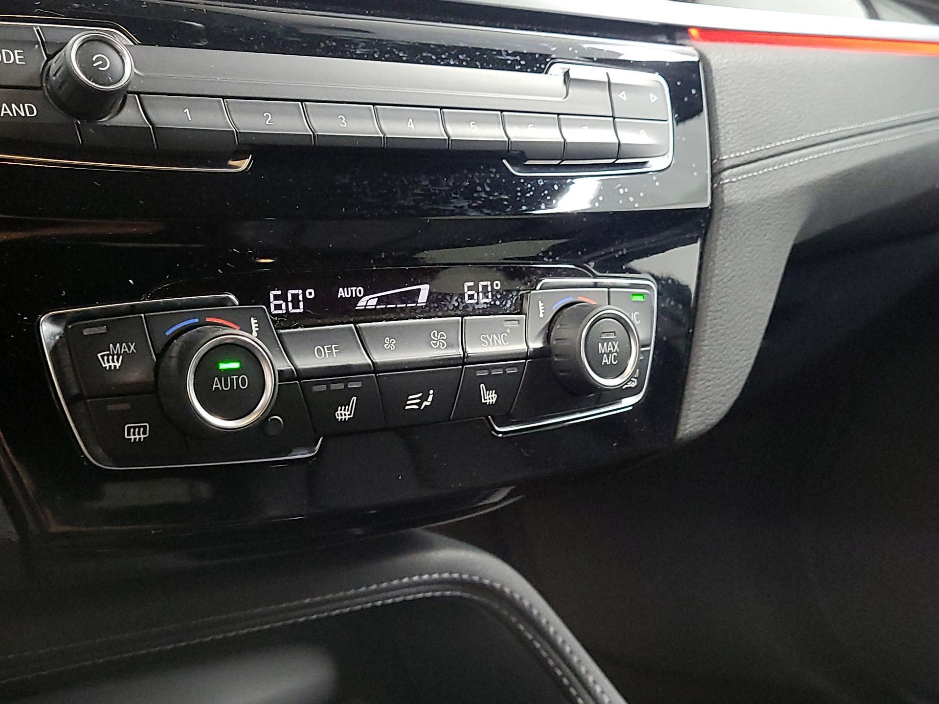 Thumbnail: 2021 BMW X1 - 16