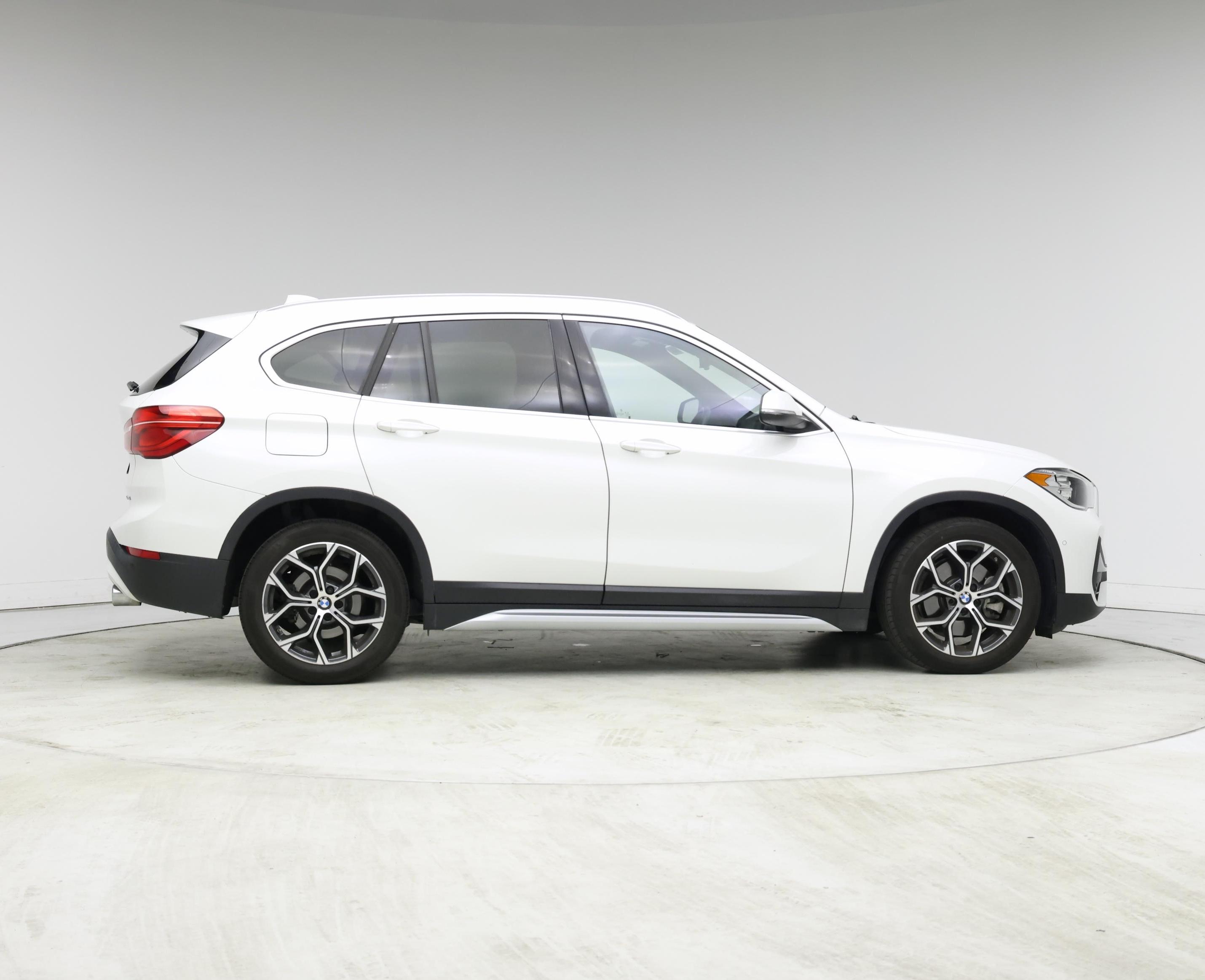 Thumbnail: 2021 BMW X1 - 7