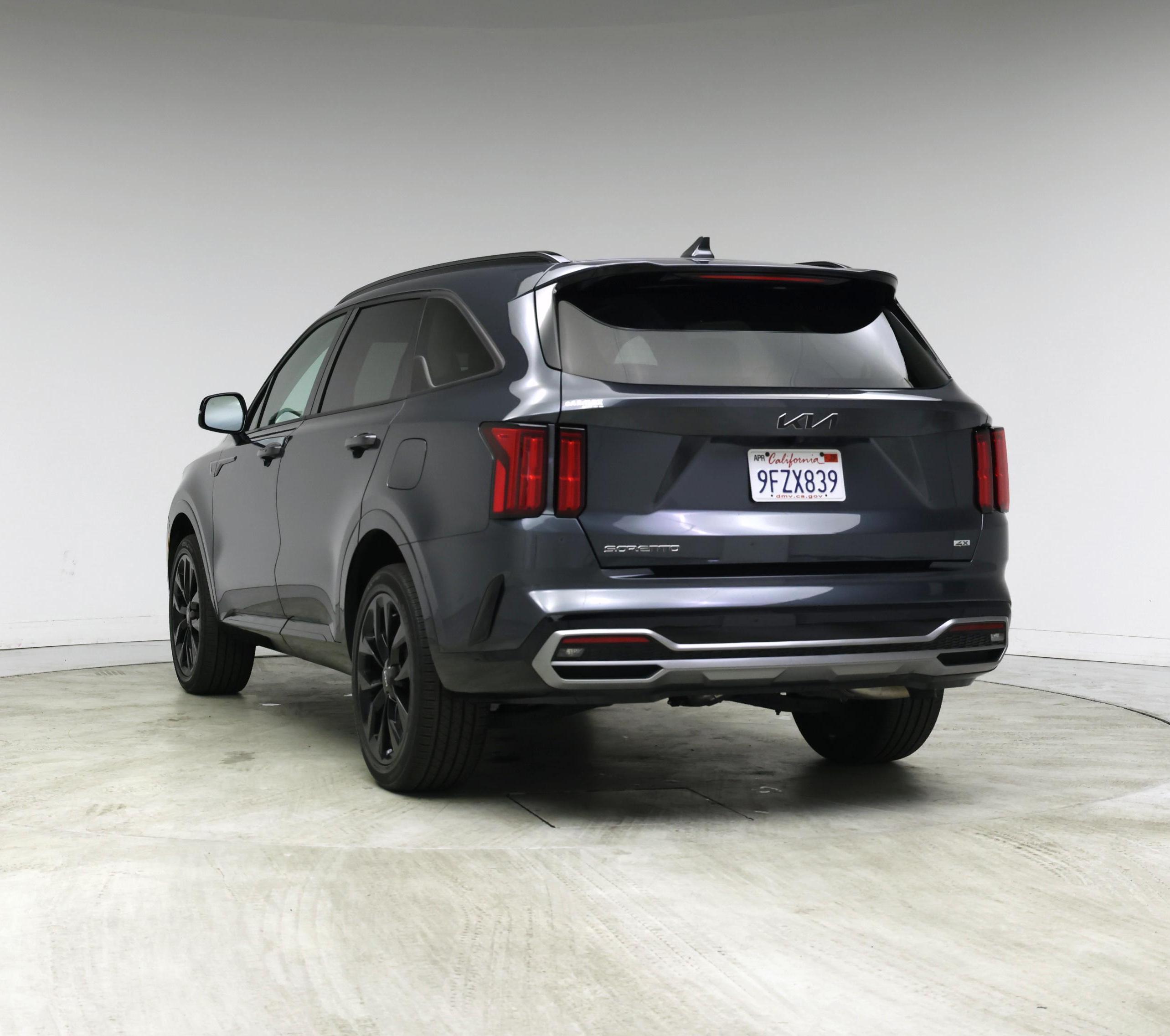 Thumbnail: 2023 Kia Sorento - 2