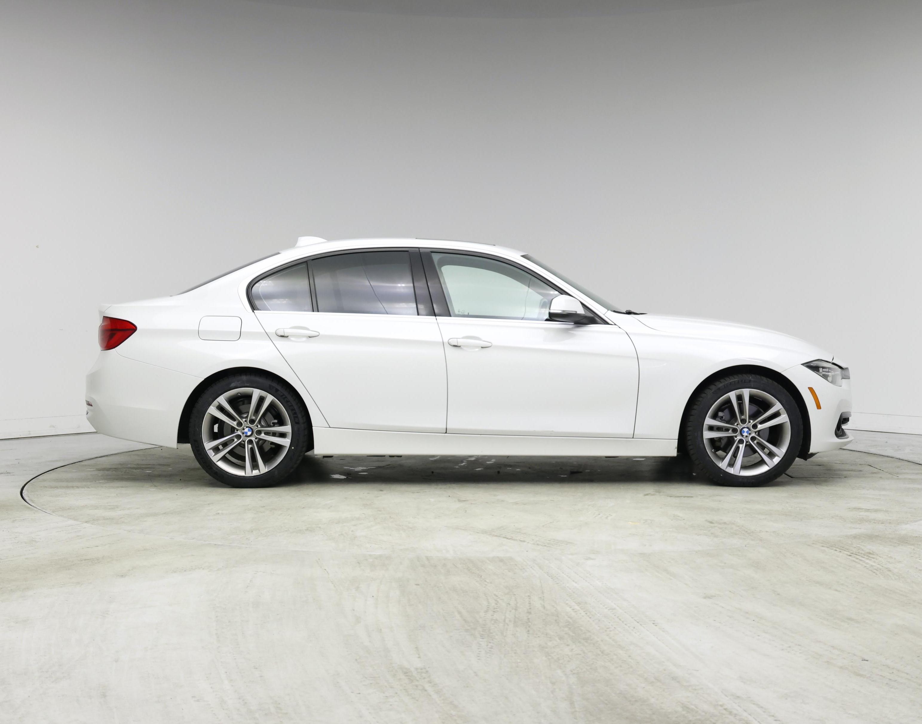 Thumbnail: 2018 BMW 3 Series - 7