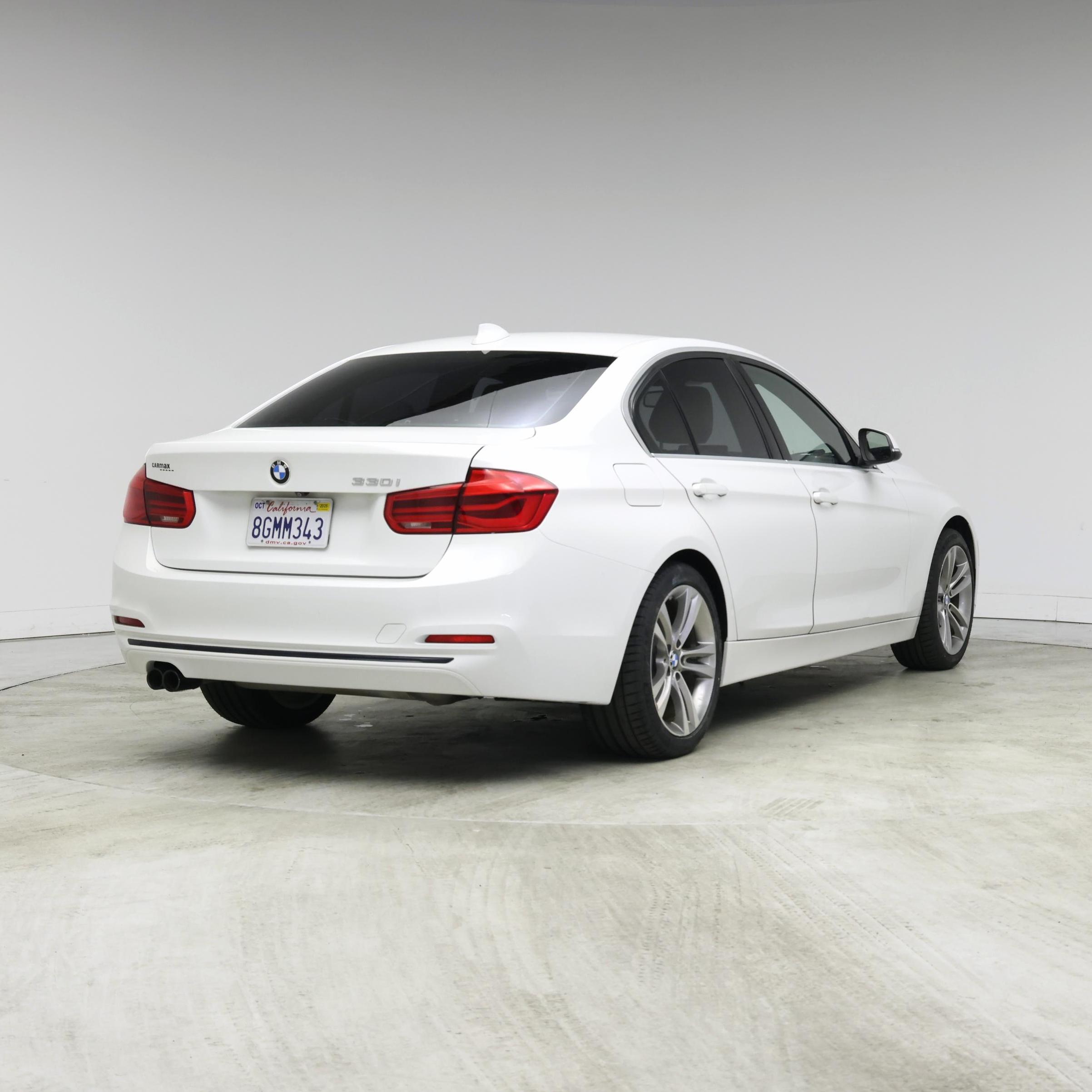Thumbnail: 2018 BMW 3 Series - 8