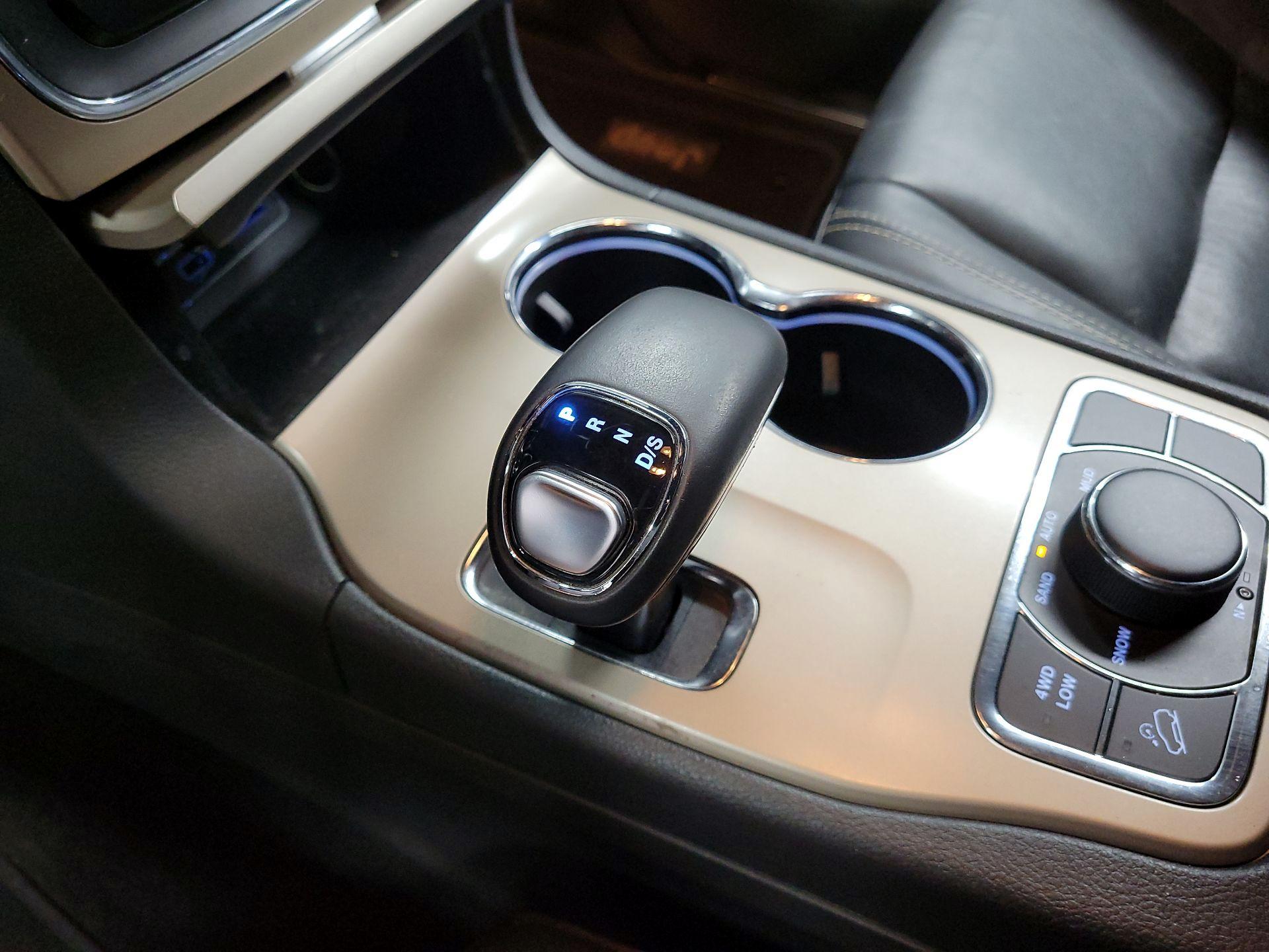 Thumbnail: 2014 Jeep Grand Cherokee - 18