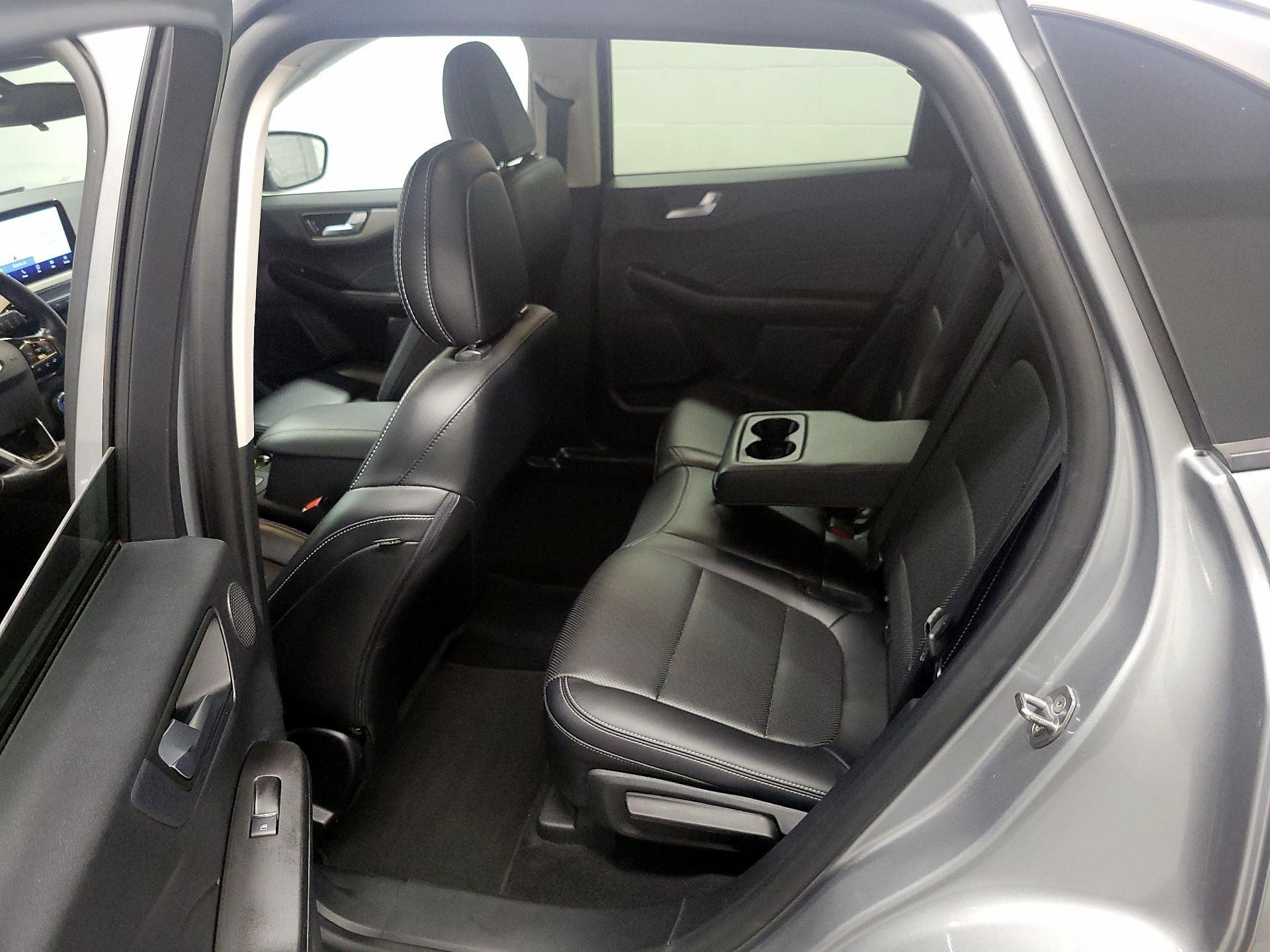 Thumbnail: 2021 Ford Escape - 17