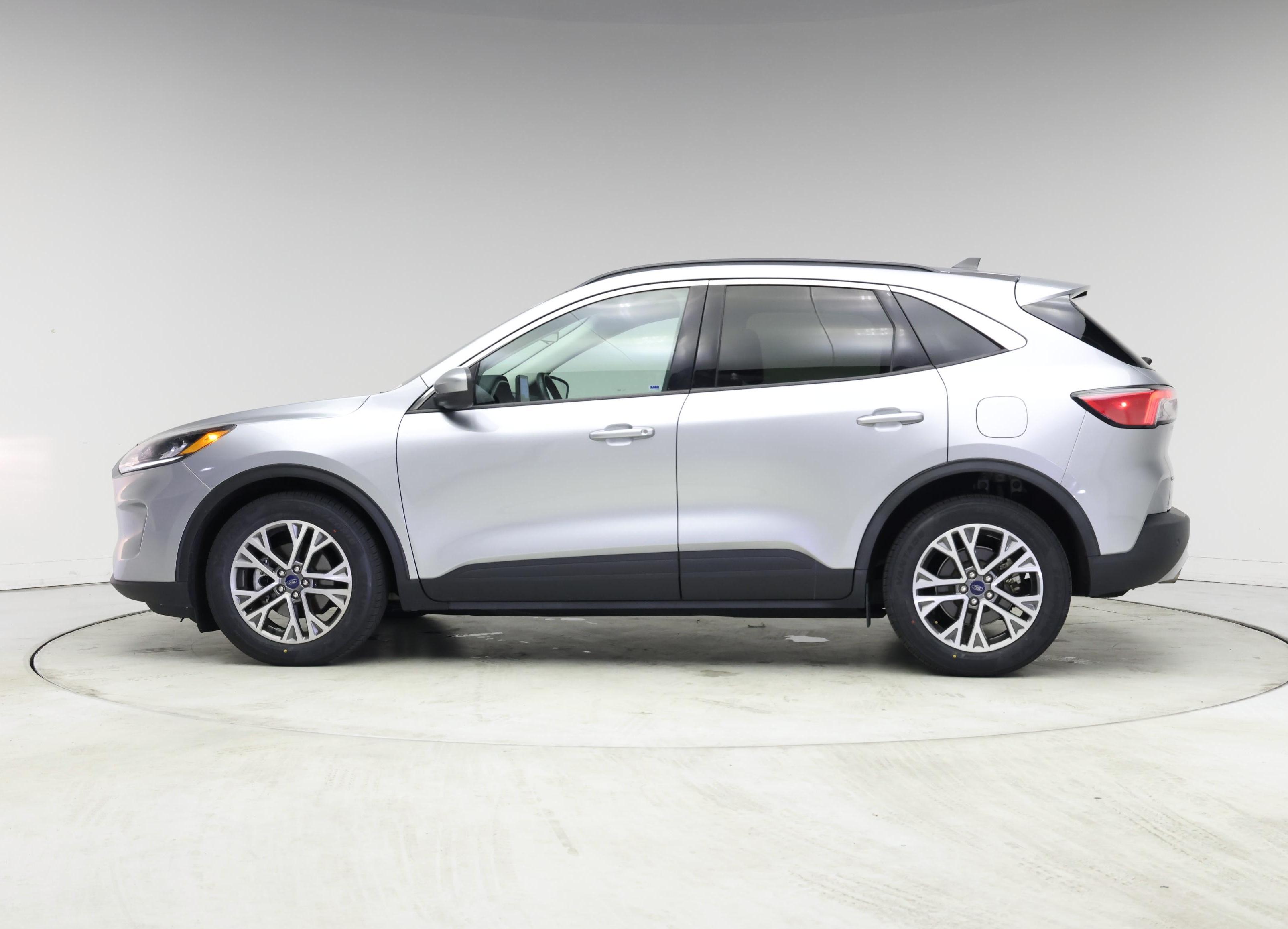 Thumbnail: 2021 Ford Escape - 3