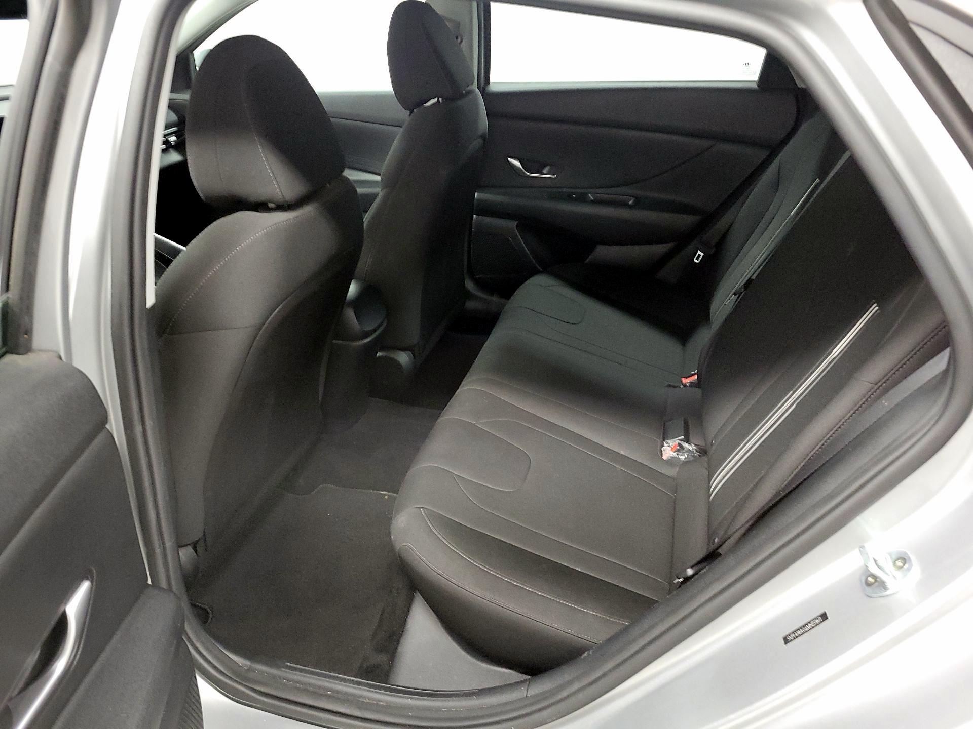 Thumbnail: 2021 Hyundai Elantra - 19