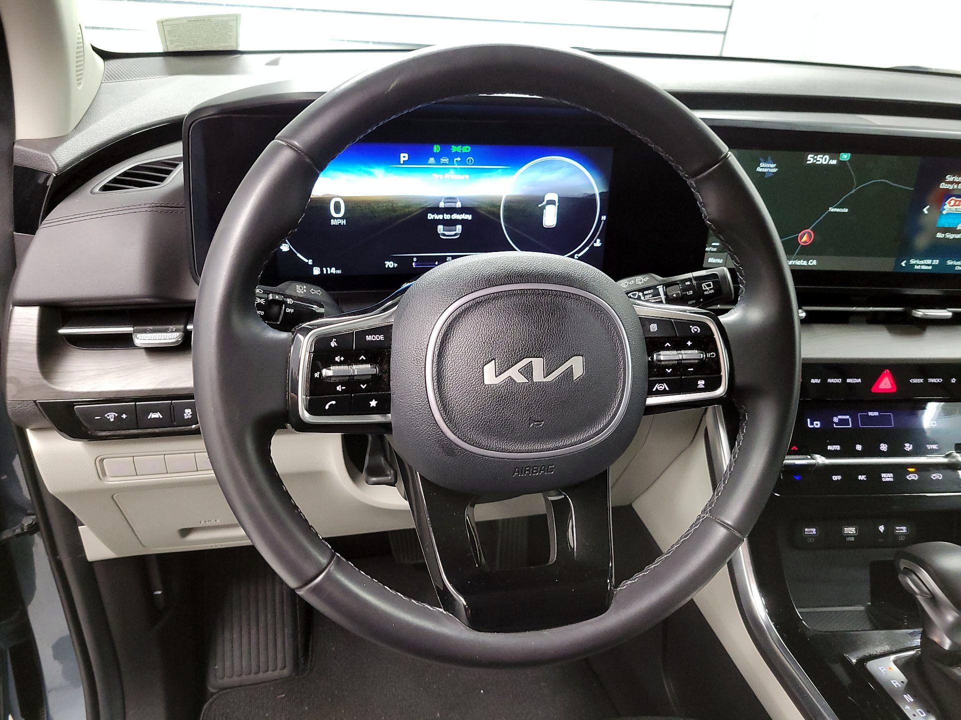 Thumbnail: 2024 Kia Carnival - 10