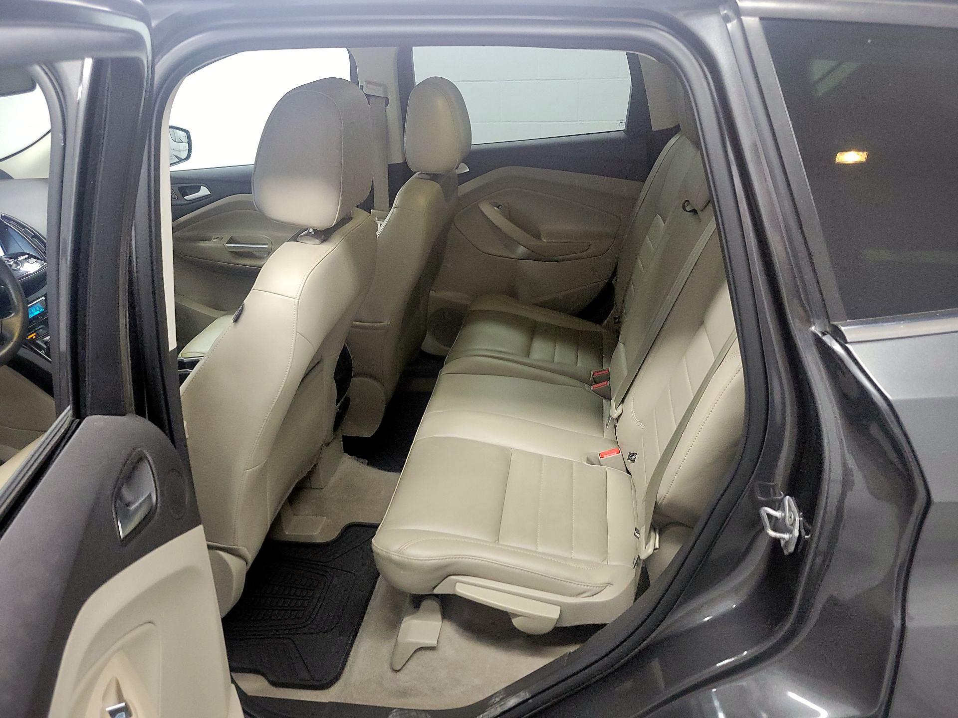 Thumbnail: 2016 Ford Escape - 17