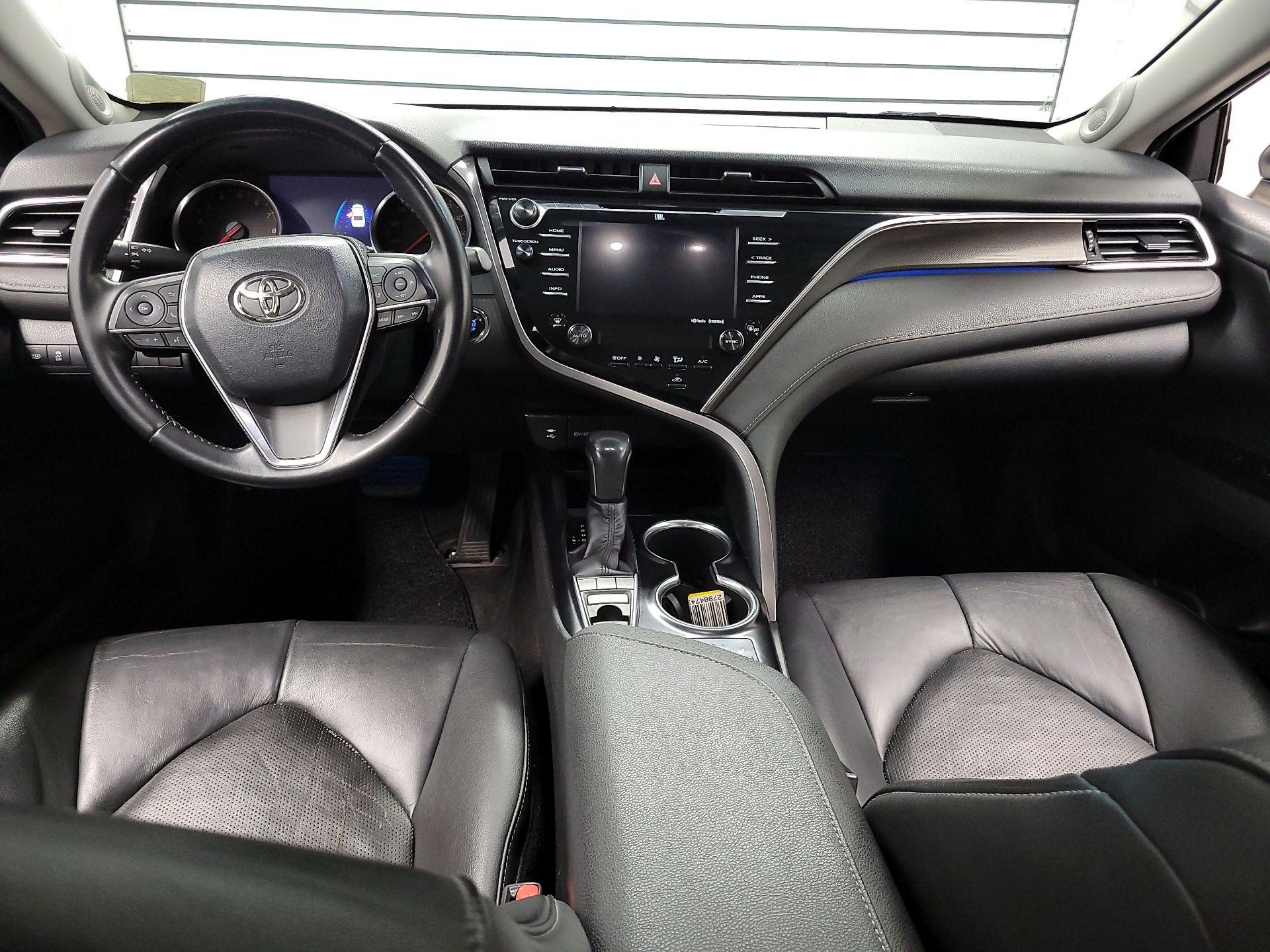 Thumbnail: 2018 Toyota Camry - 9
