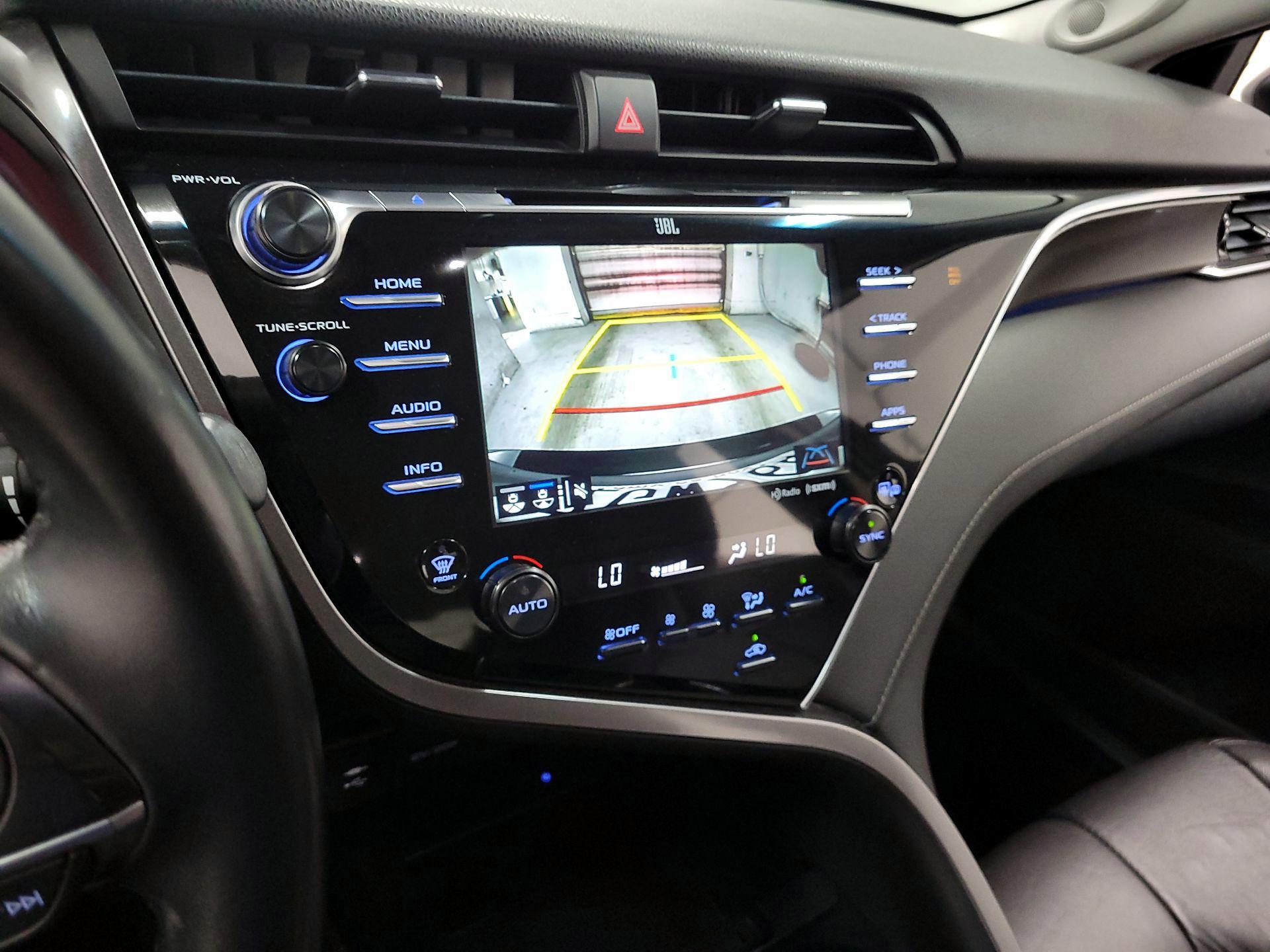 Thumbnail: 2018 Toyota Camry - 14