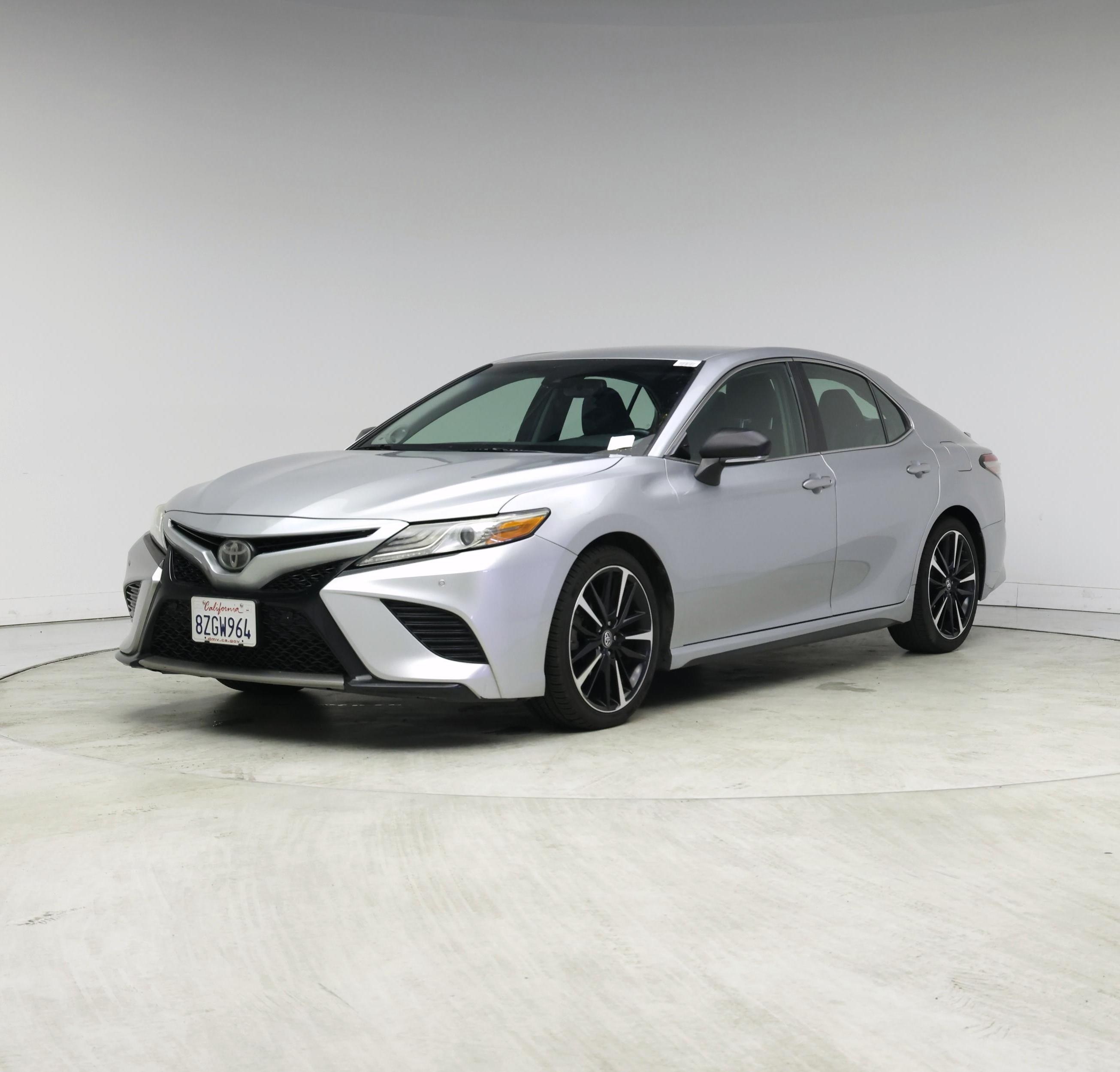 Thumbnail: 2018 Toyota Camry - 4