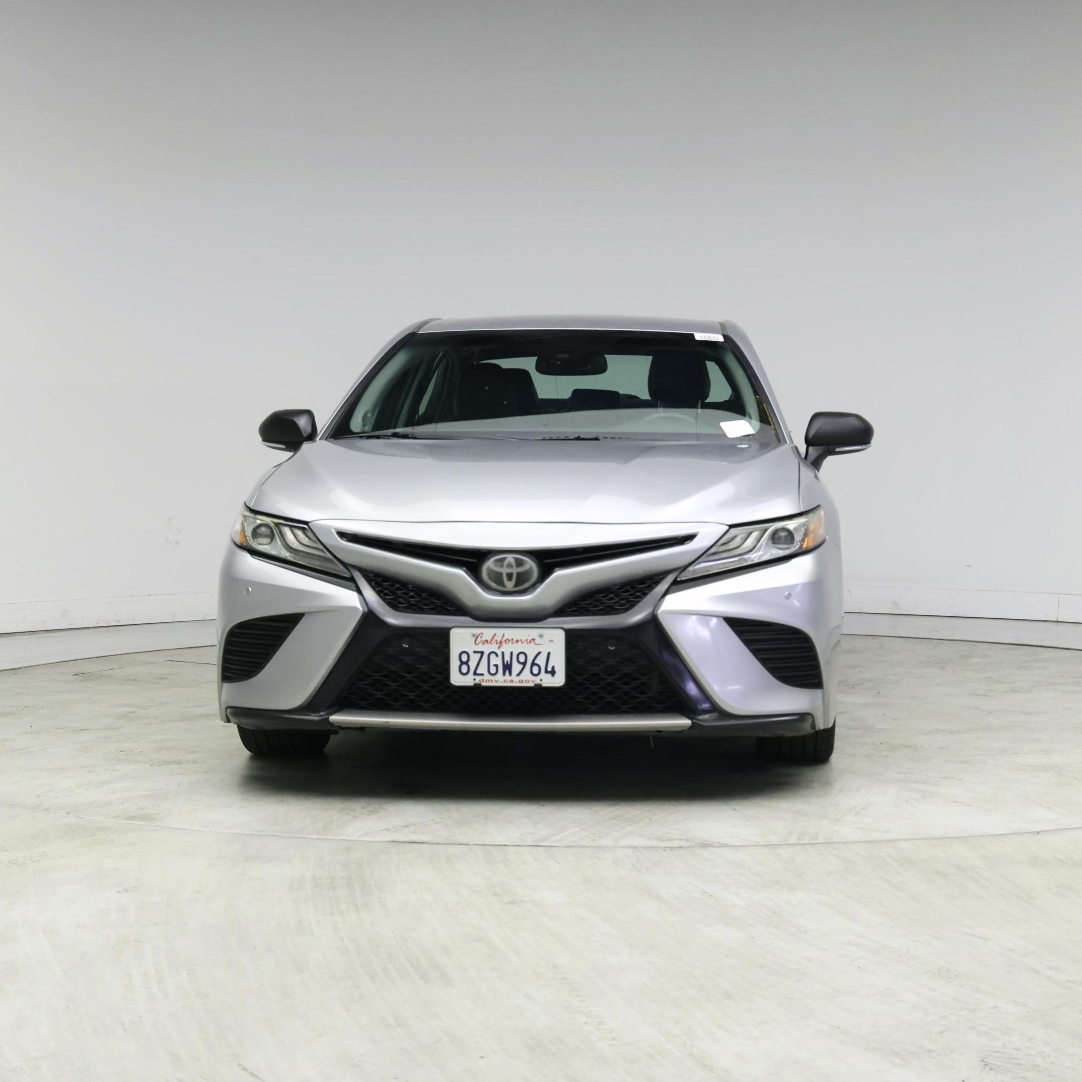 Thumbnail: 2018 Toyota Camry - 5