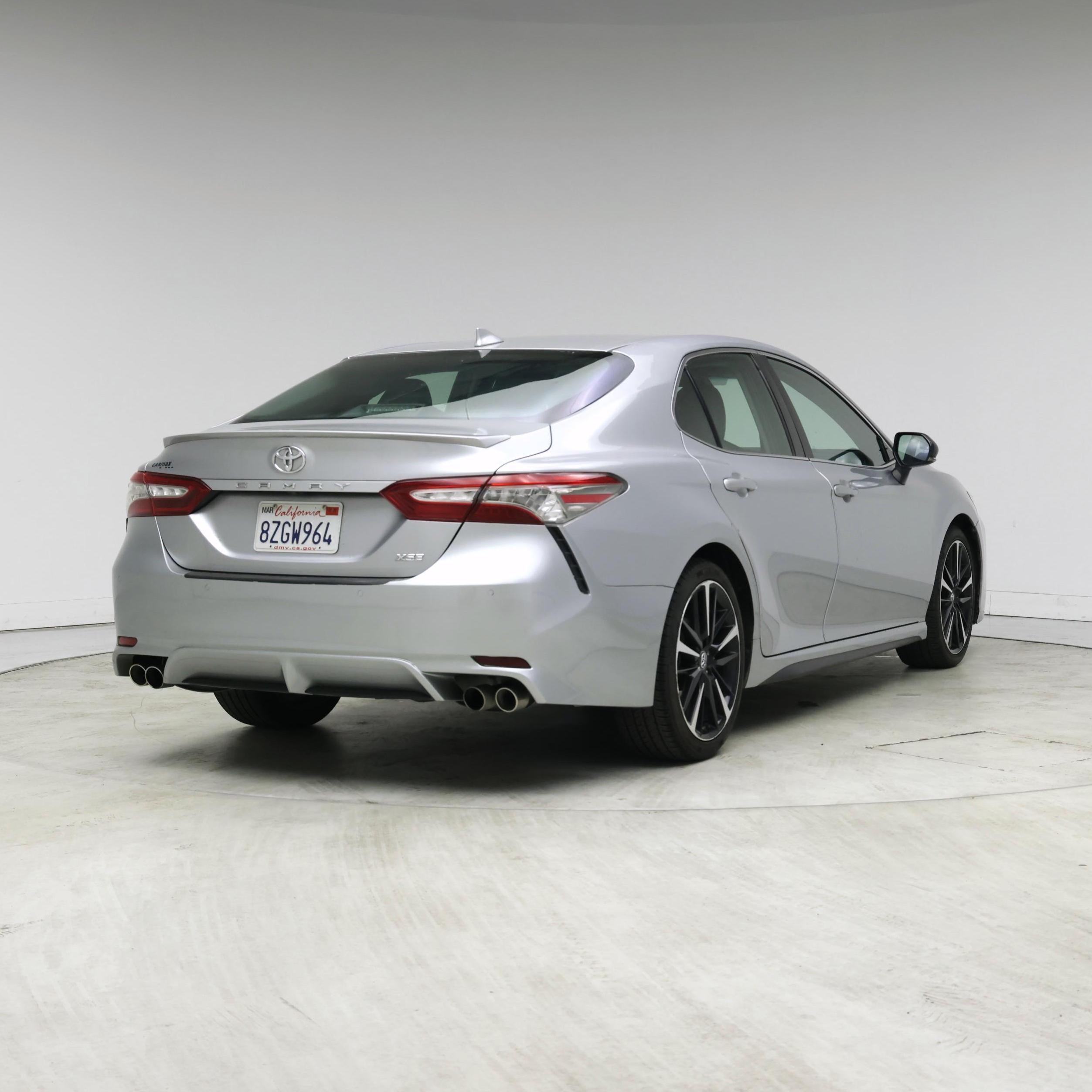 Thumbnail: 2018 Toyota Camry - 8