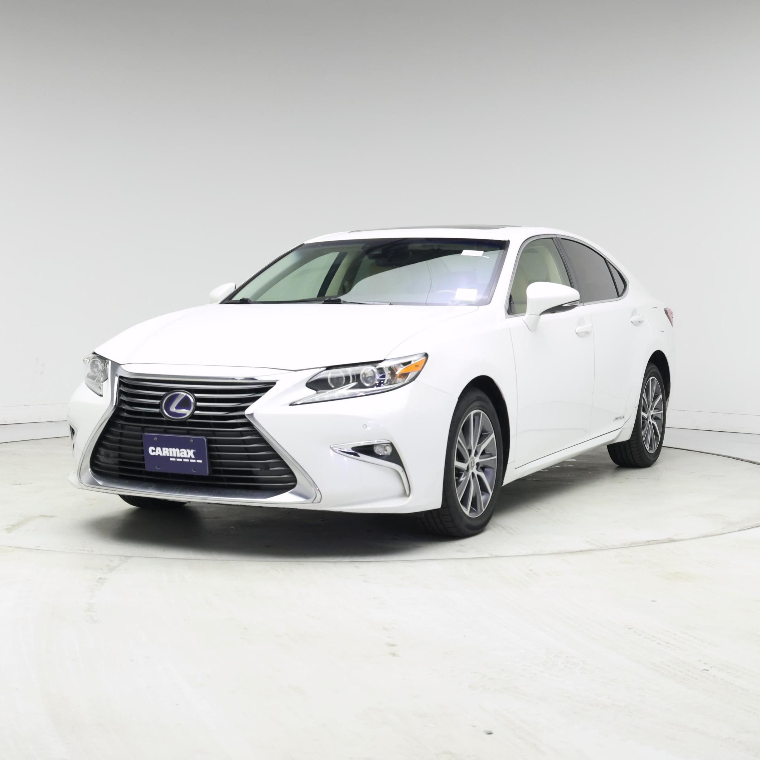 Thumbnail: 2017 Lexus ES - 4