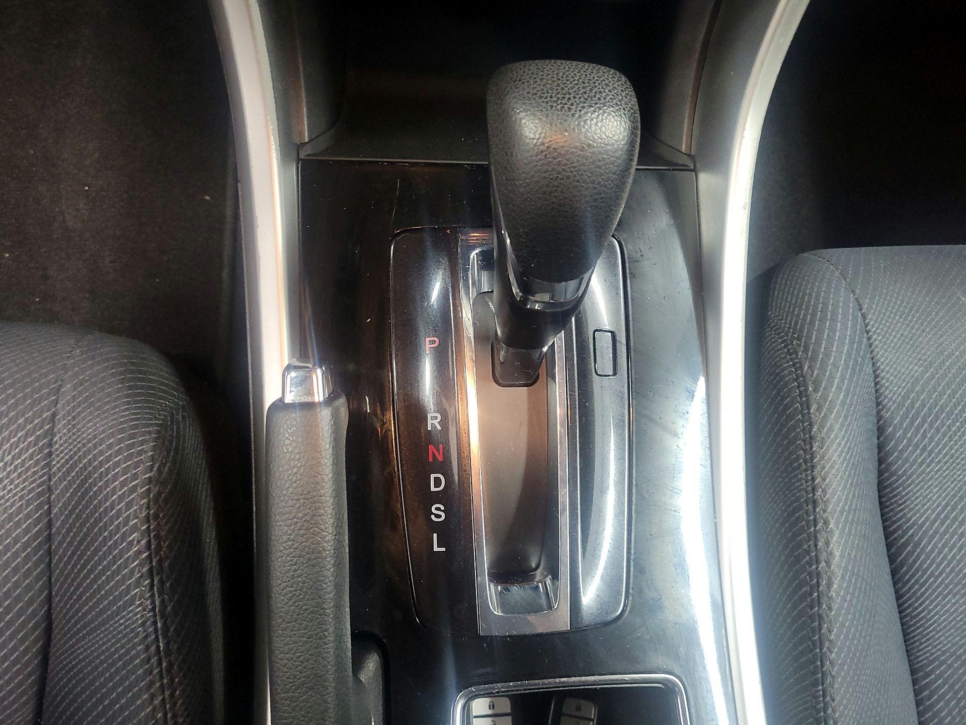 Thumbnail: 2016 Honda Accord - 16