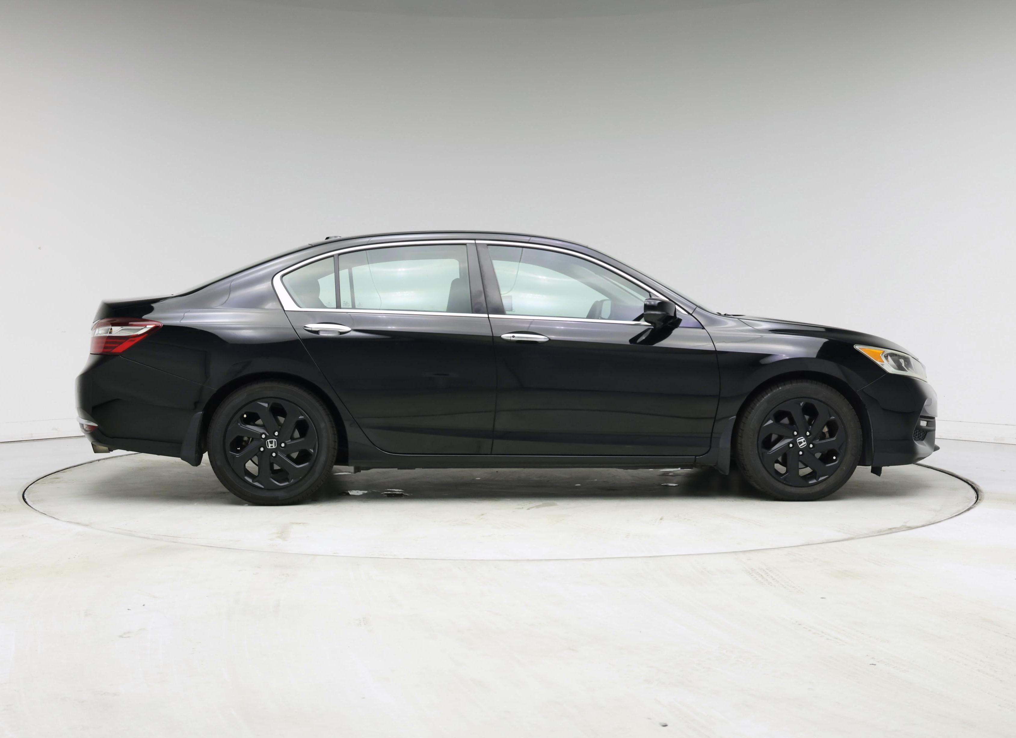 Thumbnail: 2016 Honda Accord - 7