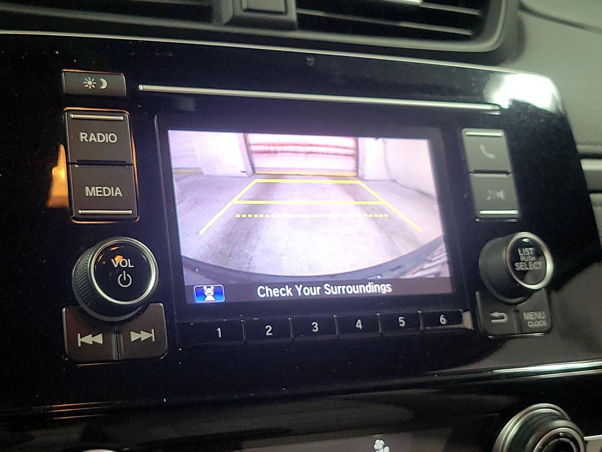 Thumbnail: 2018 Honda CR-V - 13