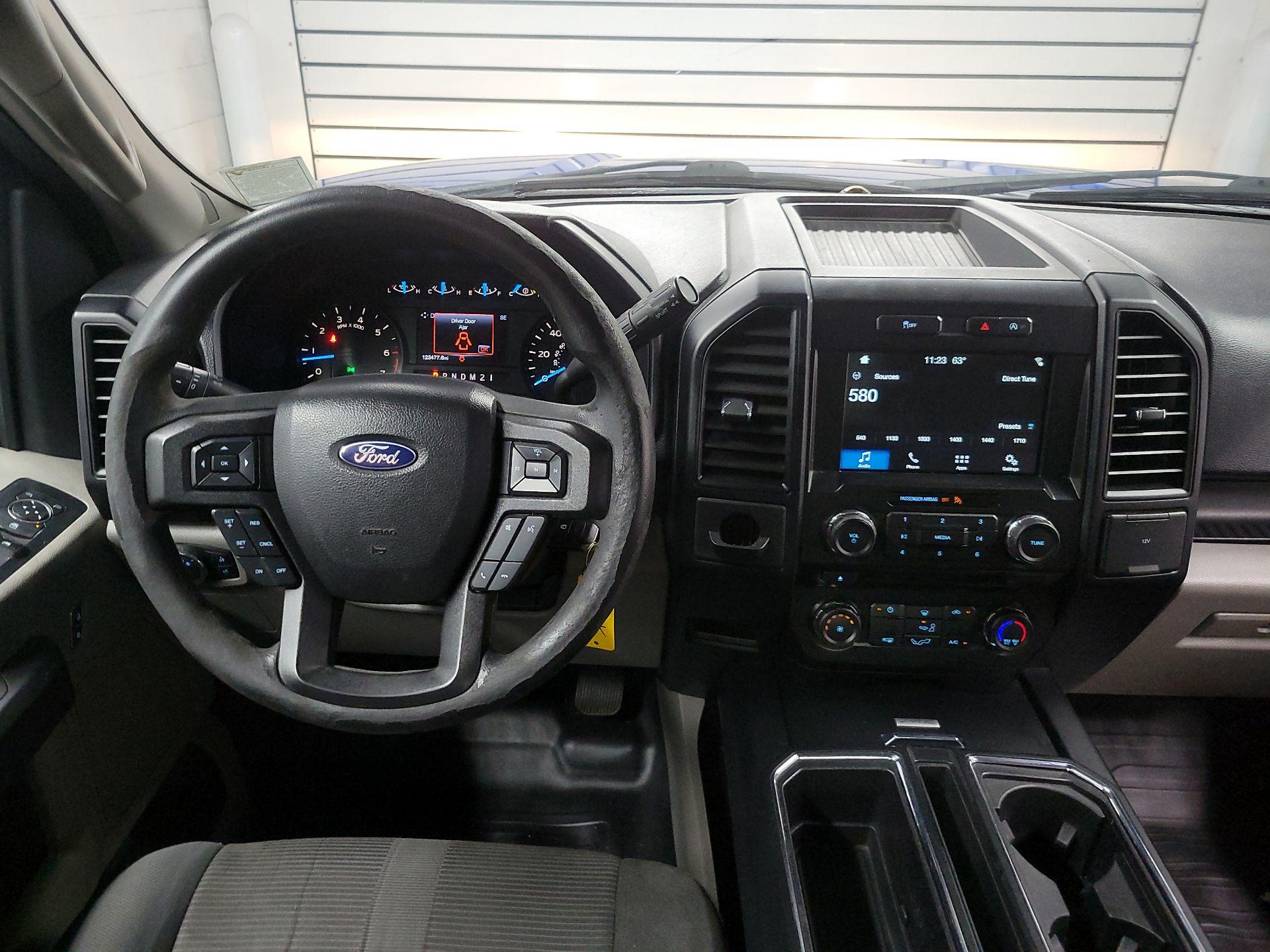 Thumbnail: 2017 Ford F-150 - 9