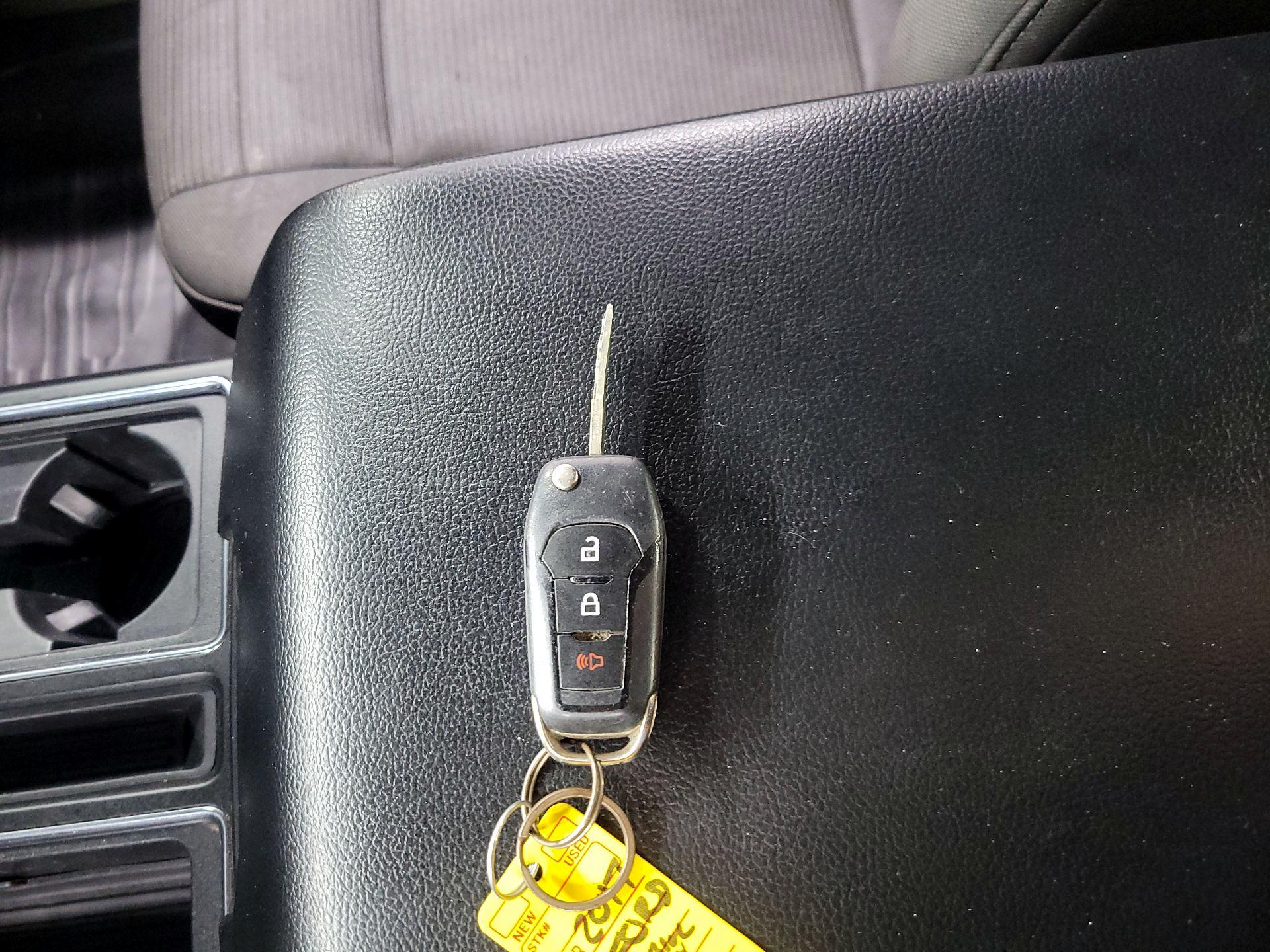 Thumbnail: 2017 Ford F-150 - 19