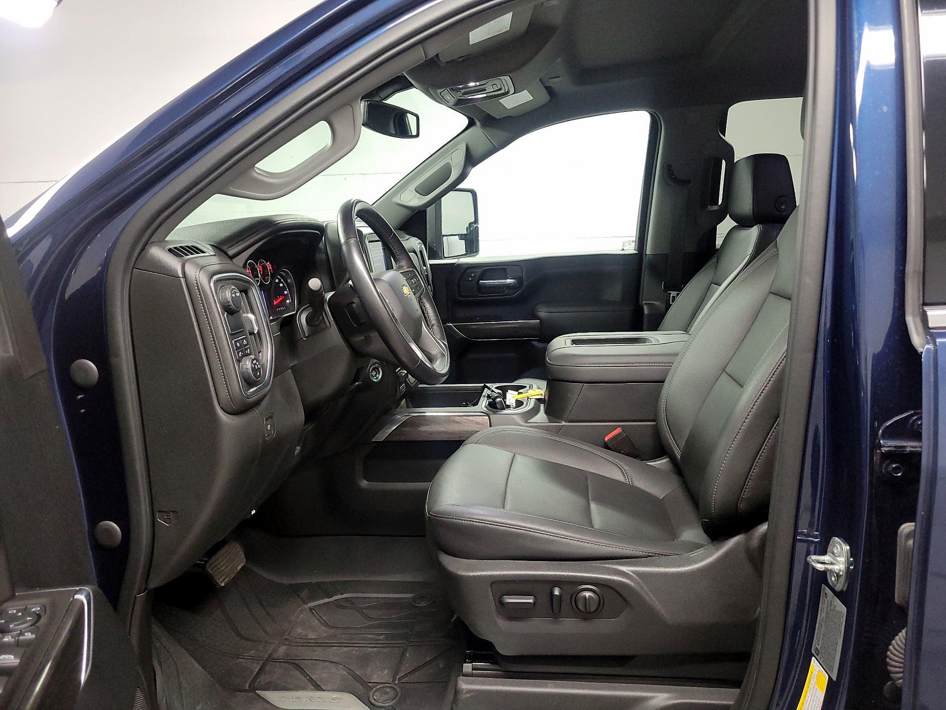 Thumbnail: 2021 Chevrolet Silverado 3500 - 11