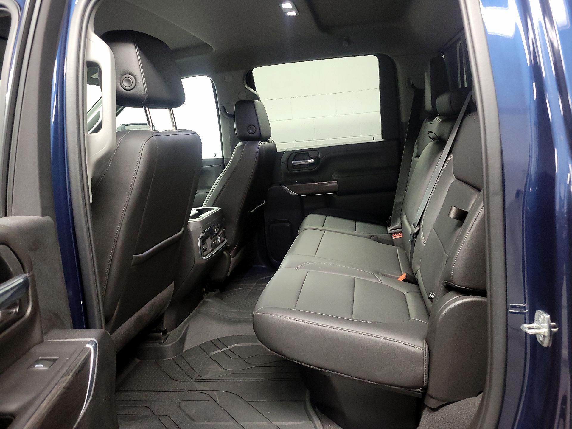Thumbnail: 2021 Chevrolet Silverado 3500 - 18