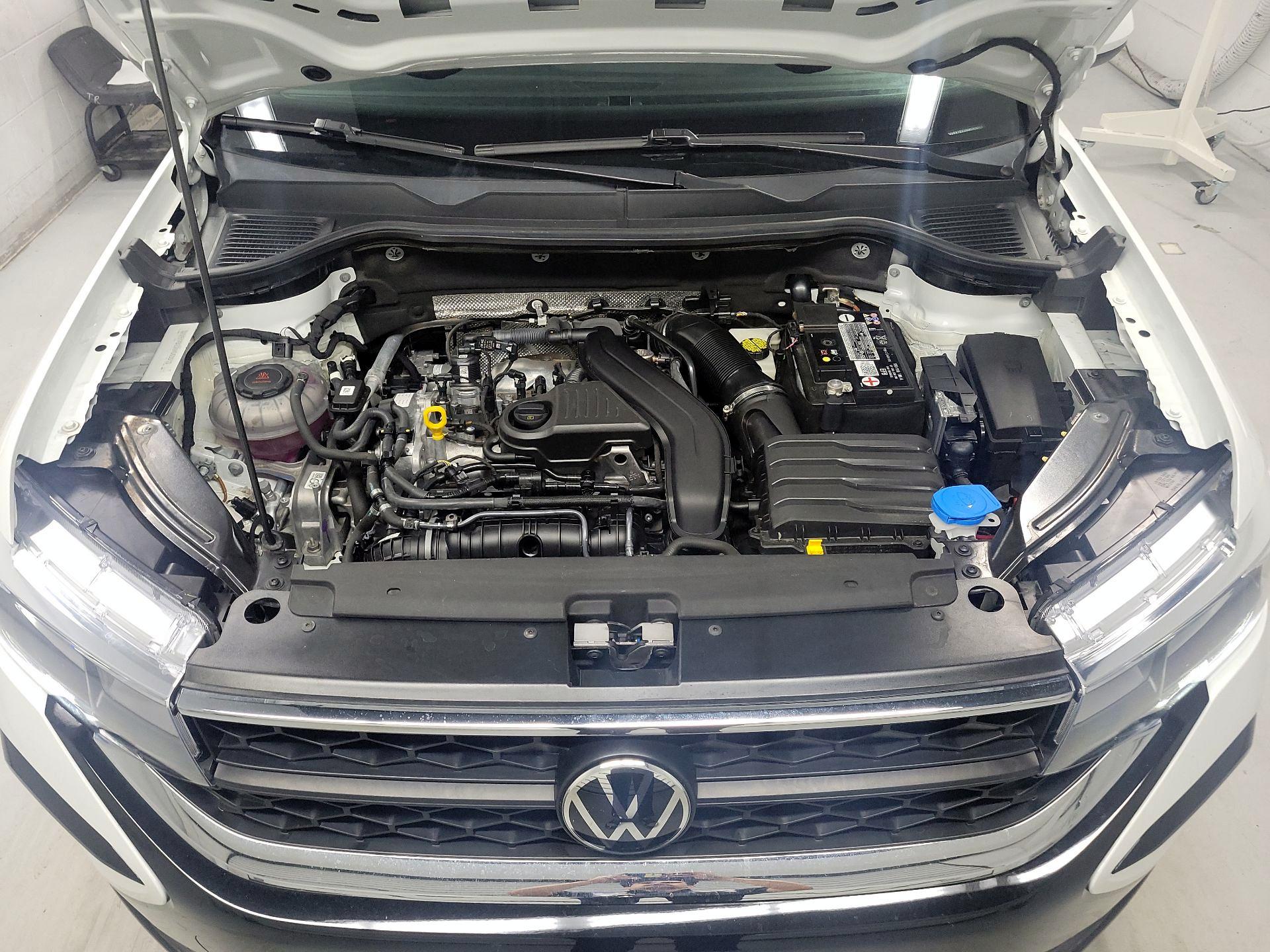 Thumbnail: 2022 Volkswagen Taos - 19