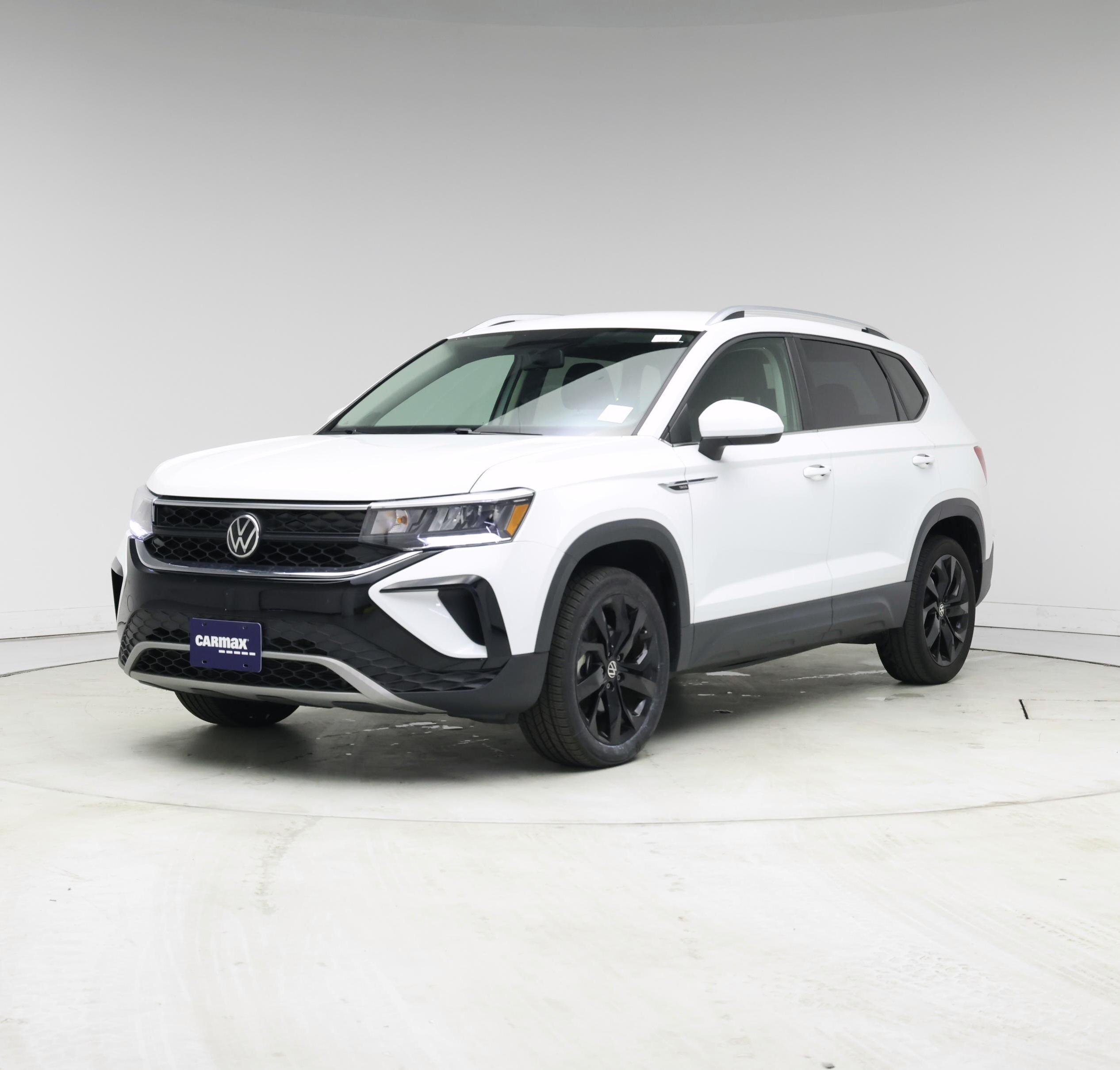 Thumbnail: 2022 Volkswagen Taos - 4