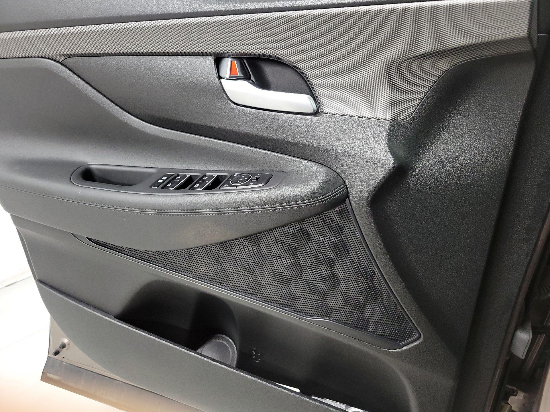 Thumbnail: 2019 Hyundai Santa Fe - 12
