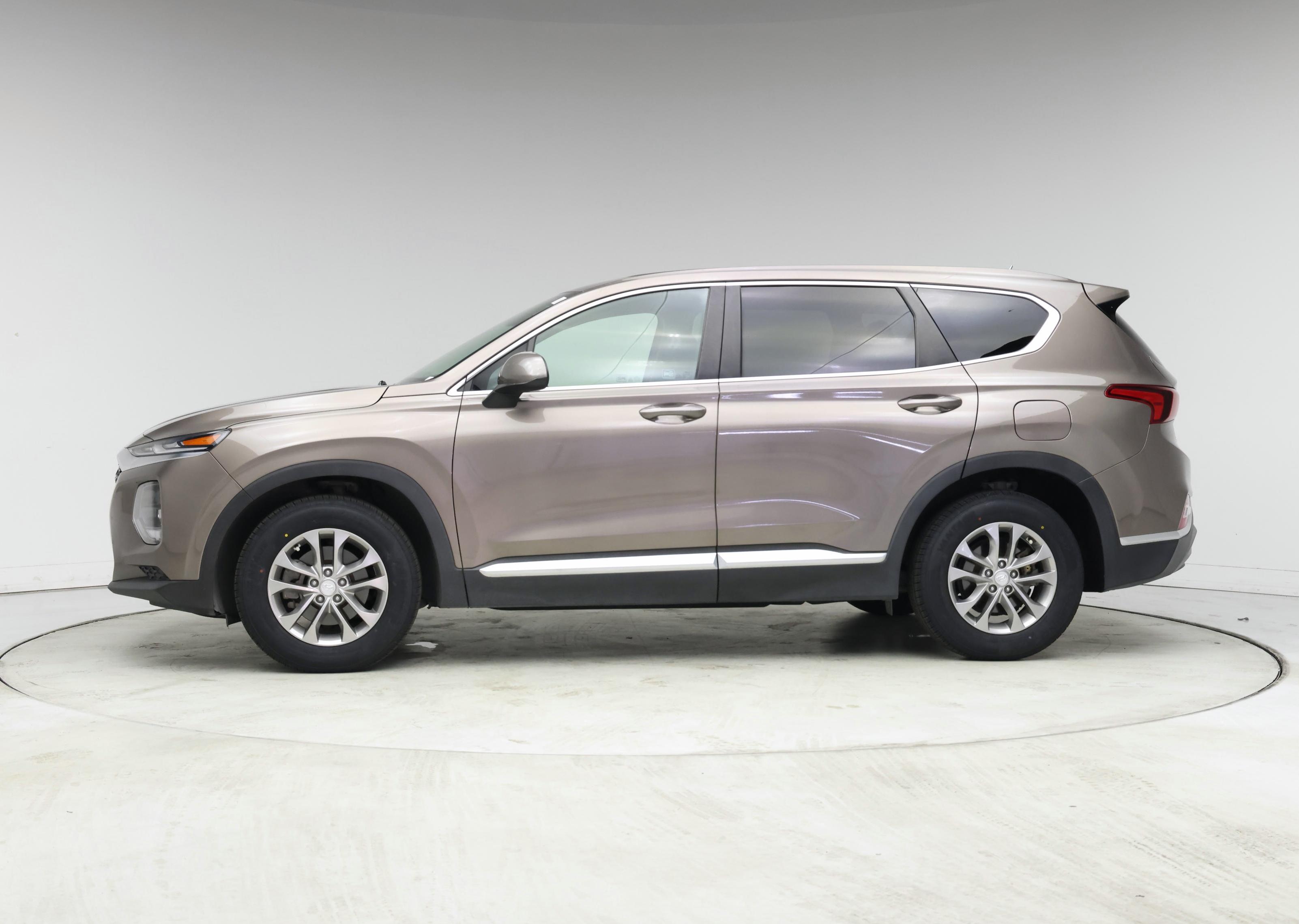 Thumbnail: 2019 Hyundai Santa Fe - 3