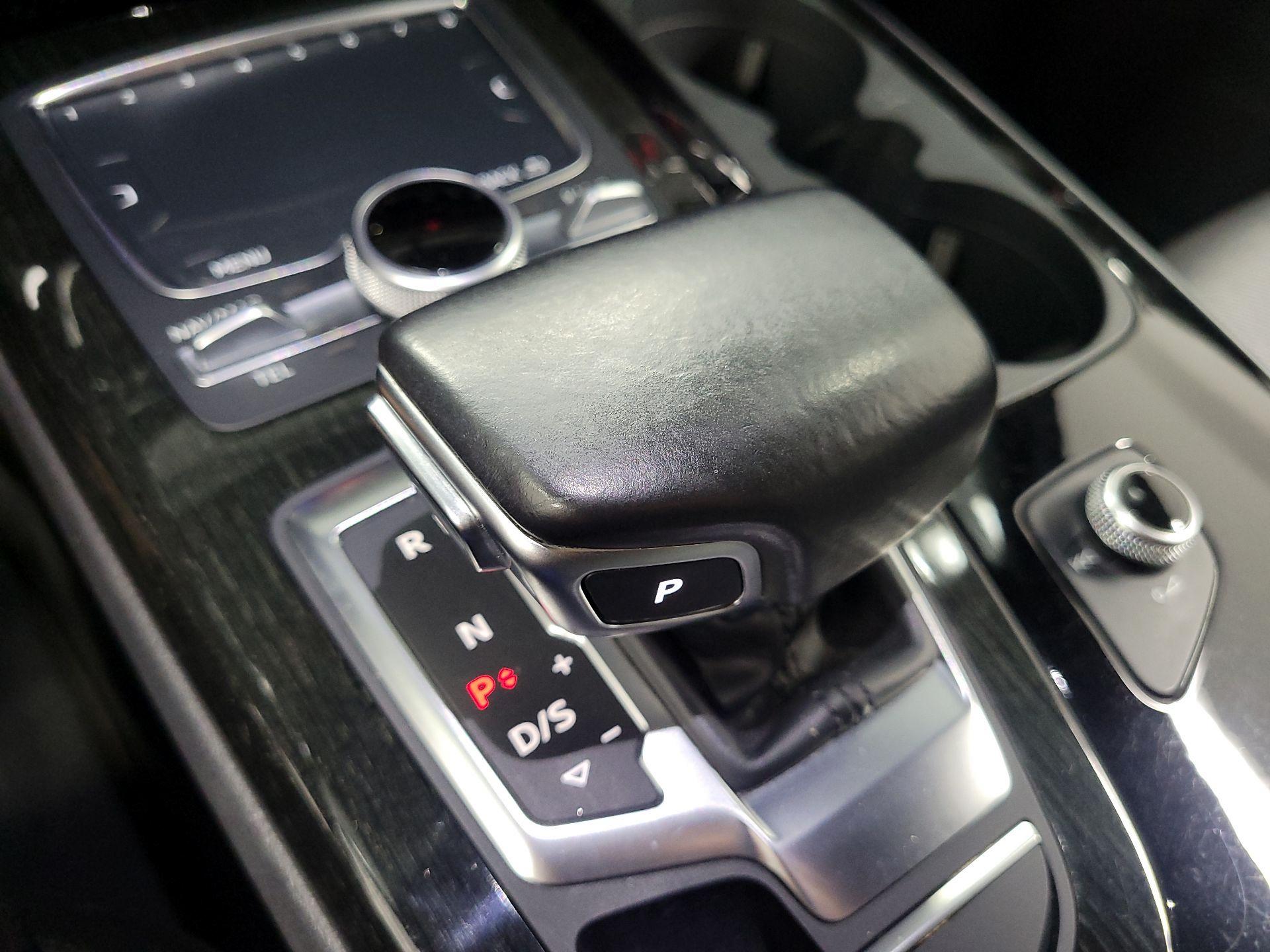 Thumbnail: 2017 Audi Q7 - 15