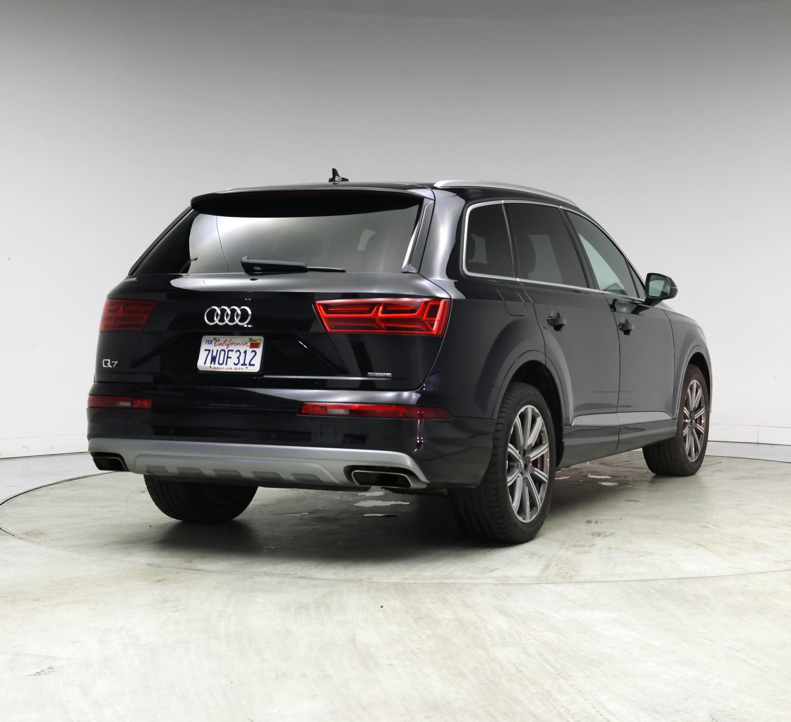 Thumbnail: 2017 Audi Q7 - 8