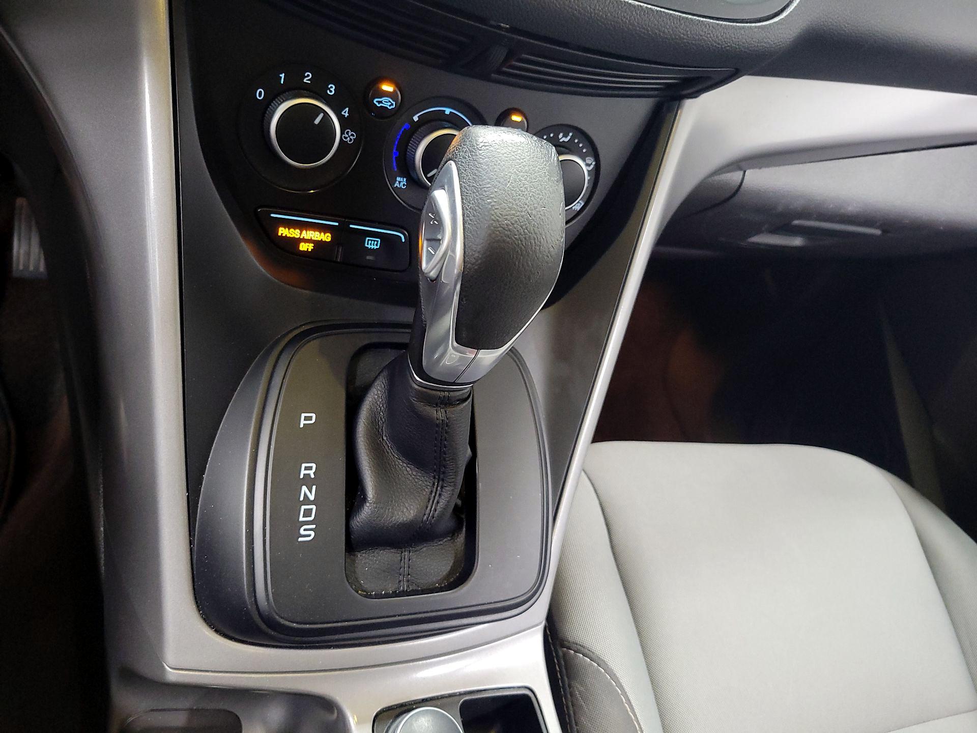 Thumbnail: 2016 Ford Escape - 16