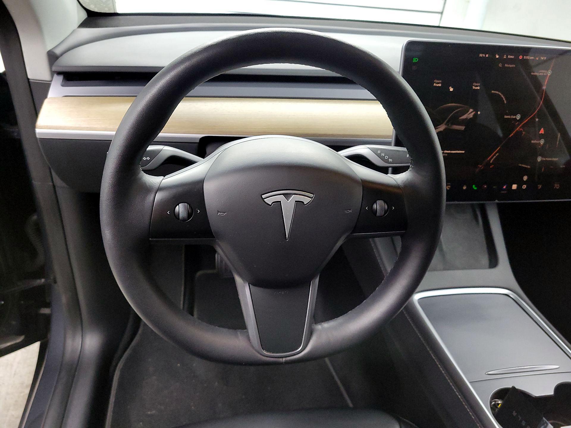 Thumbnail: 2023 Tesla Model Y - 10