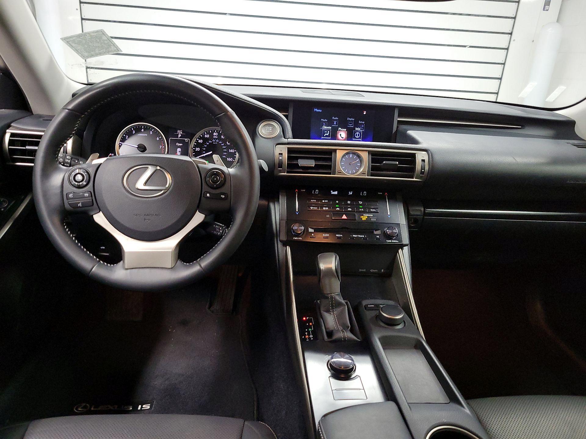 Thumbnail: 2014 Lexus IS - 9