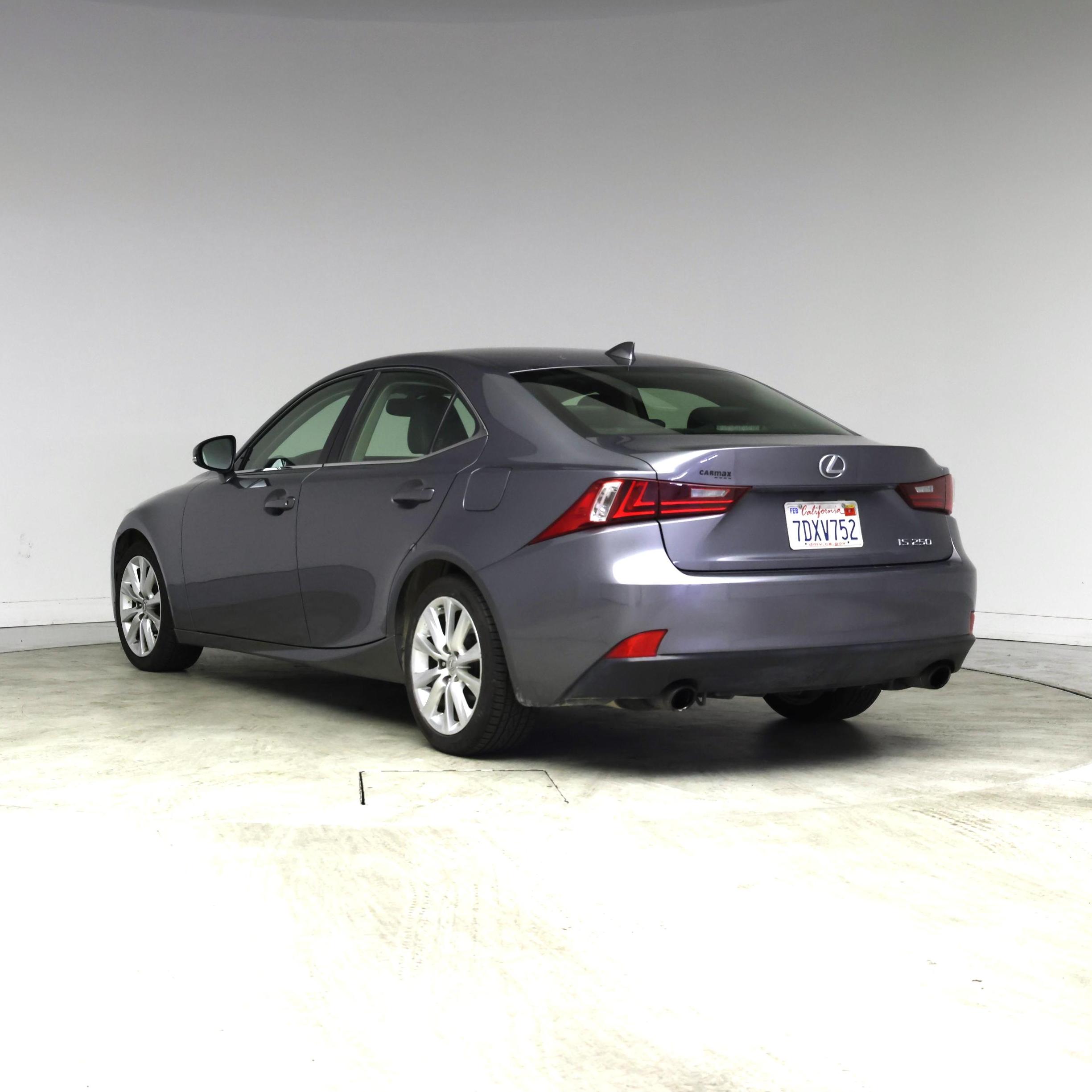 Thumbnail: 2014 Lexus IS - 2